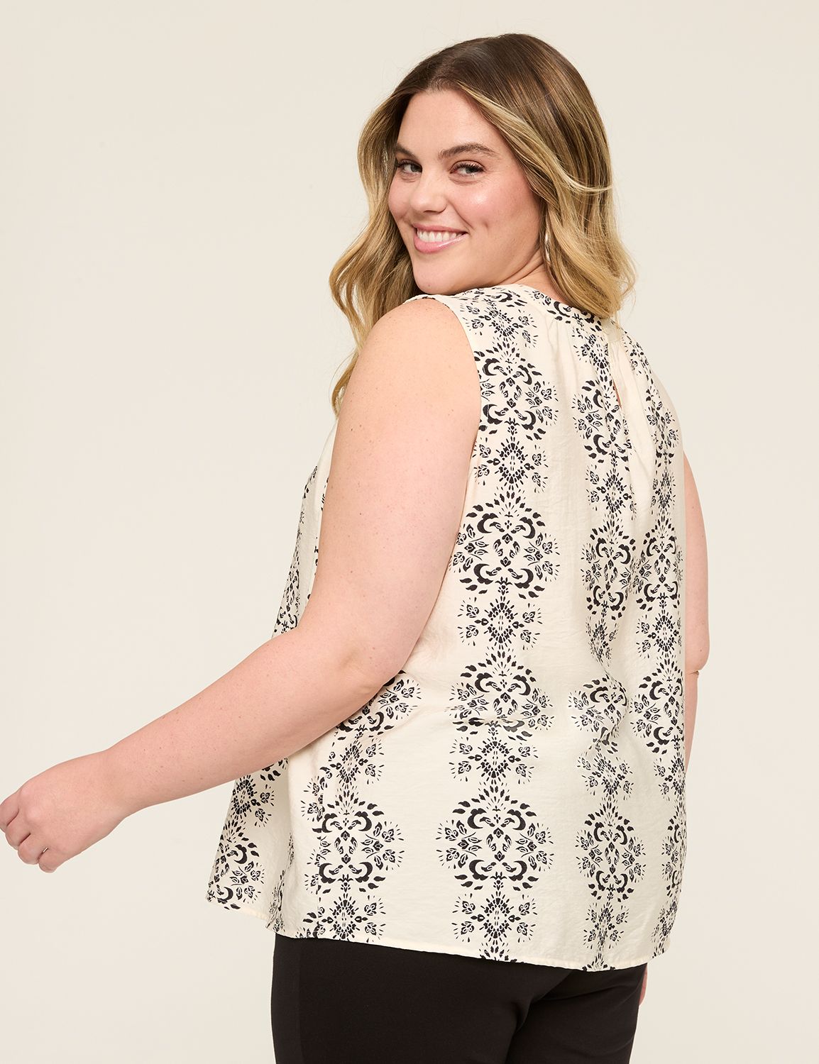 Sleeveless Crew Neck Tank Tops