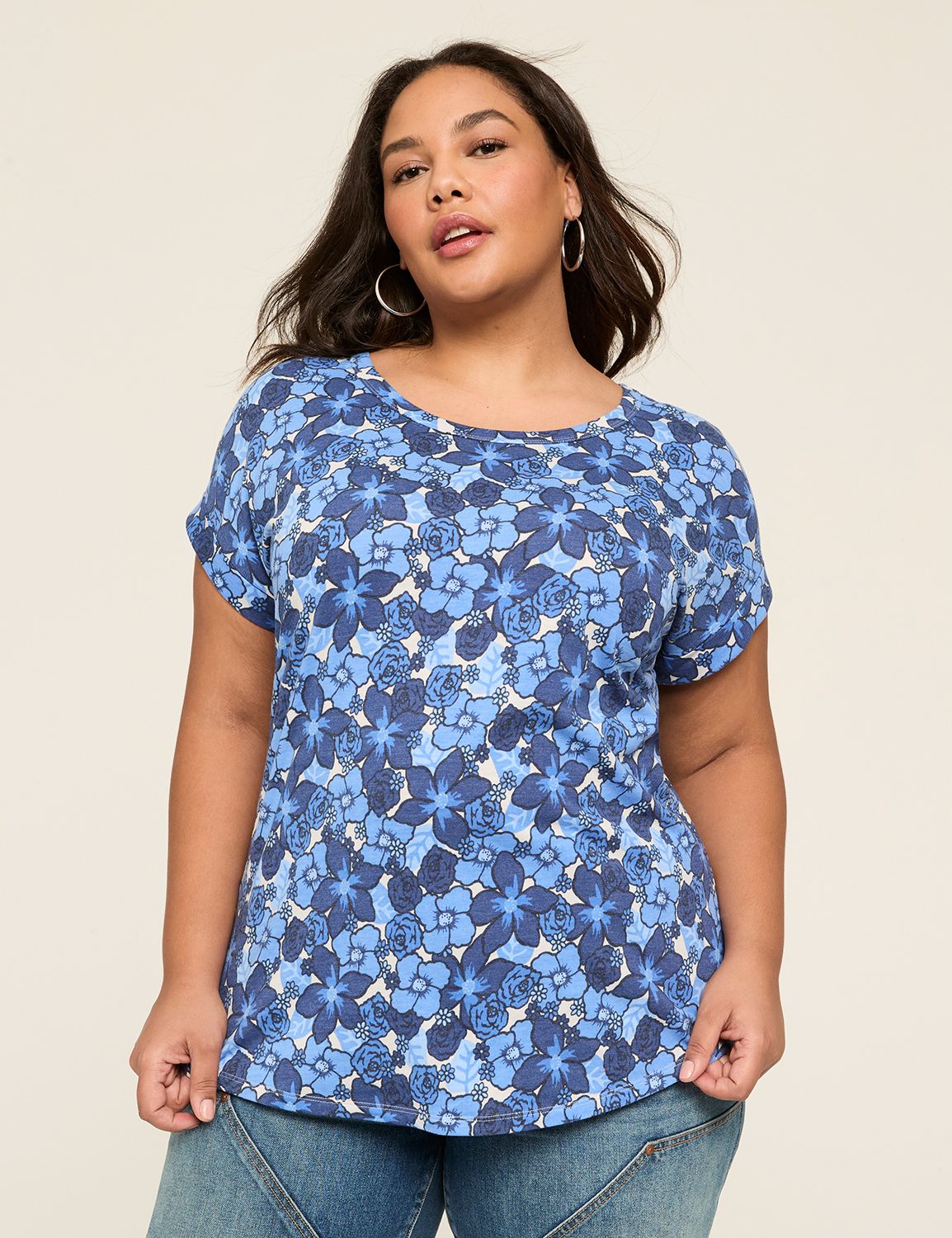 Casual Short Roll Sleeve Scoop Neck Product Image 1