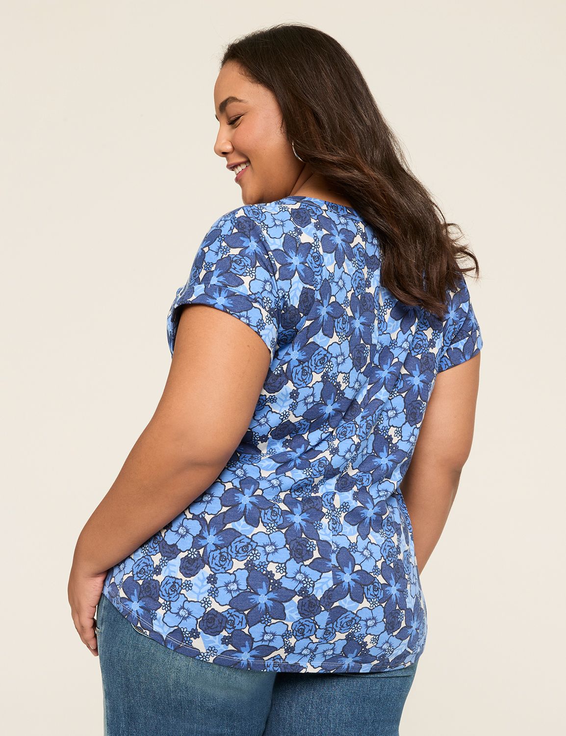 Casual Short Roll Sleeve Scoop Neck Product Image 2