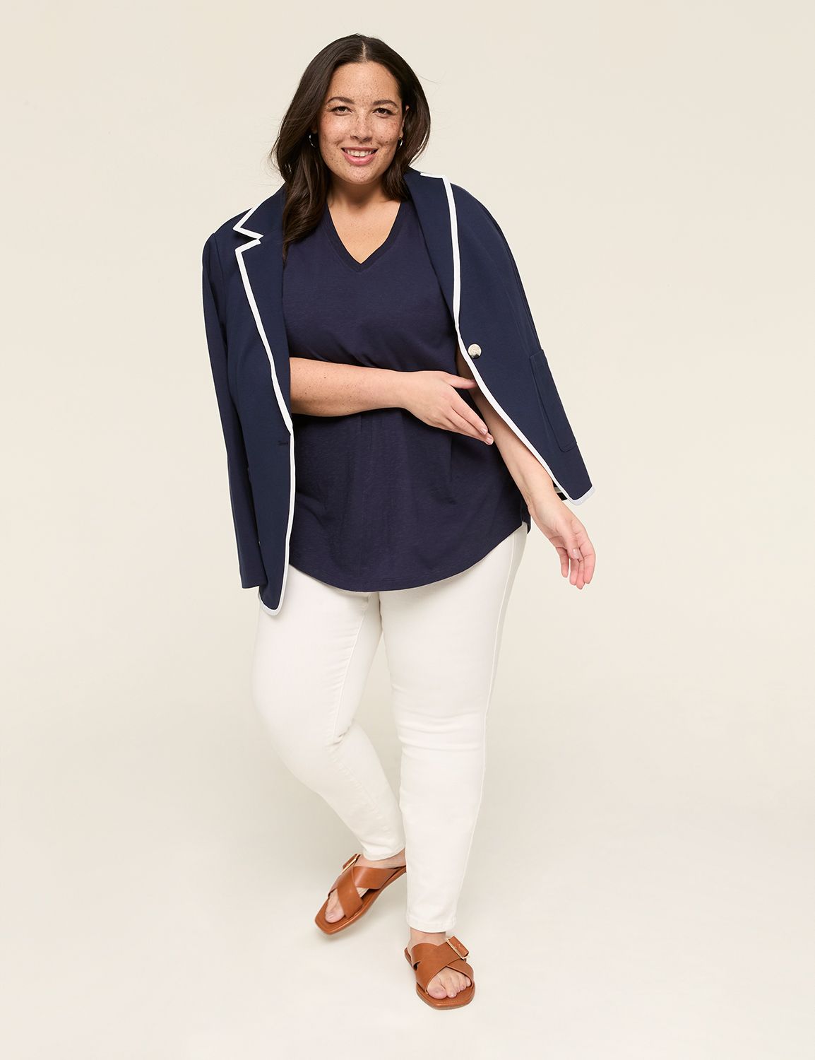 Casual Short Sleeve V-Neck CF Seame Product Image 3