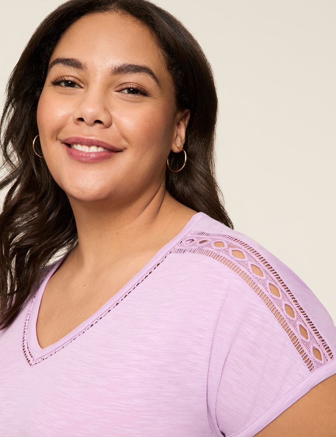 Casual Wide V-Neck Crochet Trim Tee Product Image 4