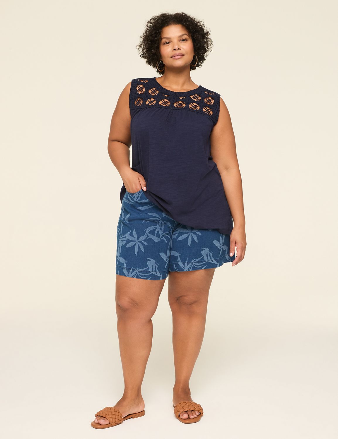 Sleeveless Crochet Yoke Top S 11454 Product Image 3