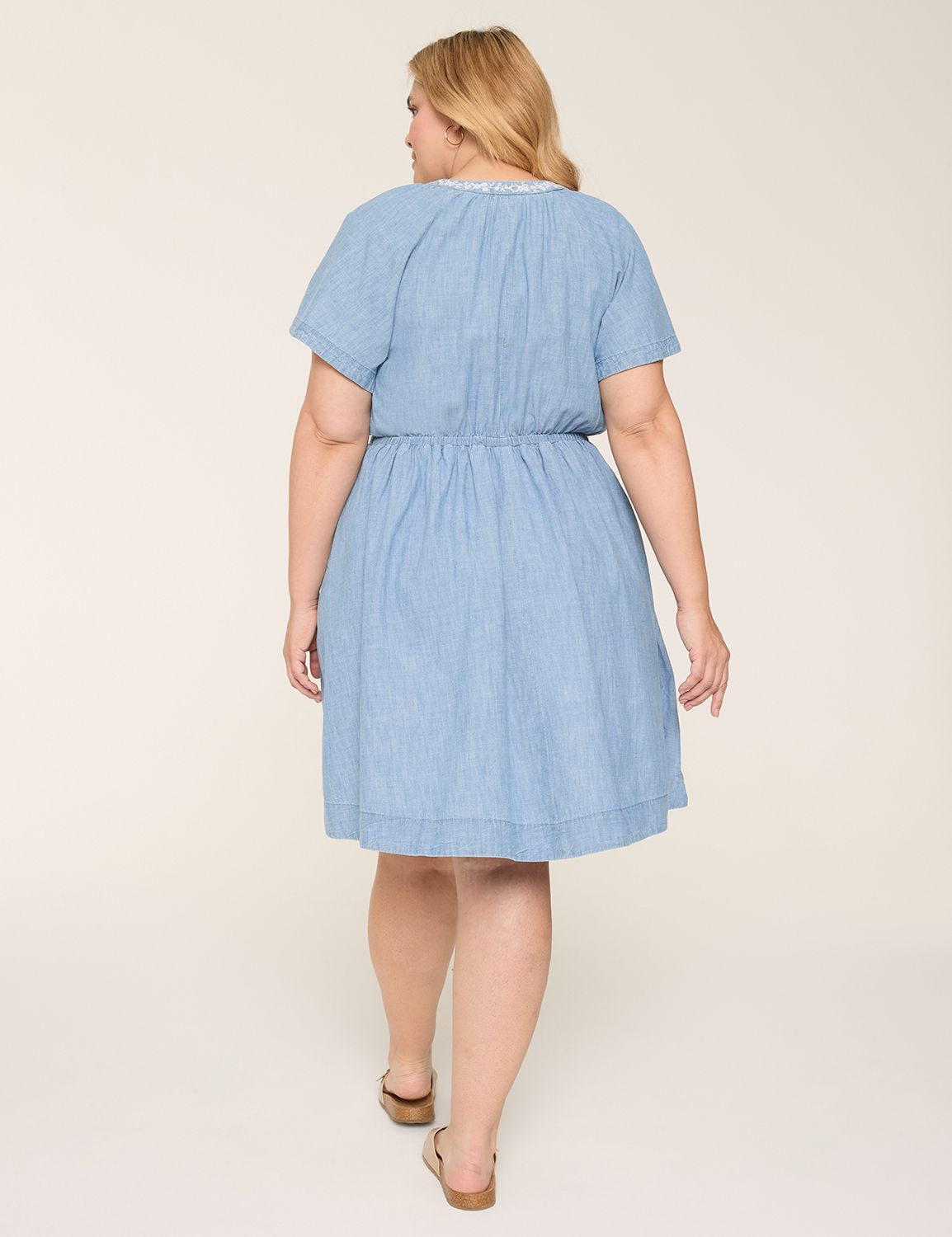SS FLUTTER CREW NK WITH FRAME BANDS Product Image 2