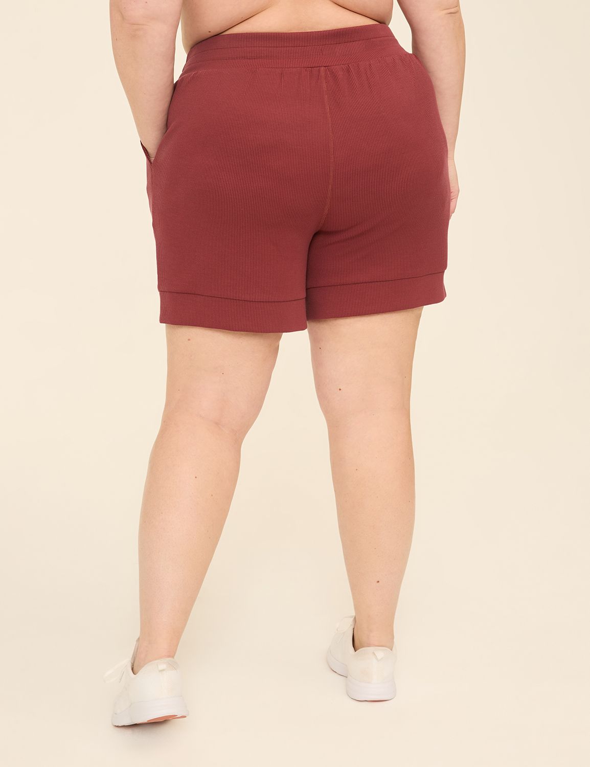 LIVI Ribbed Journey Short