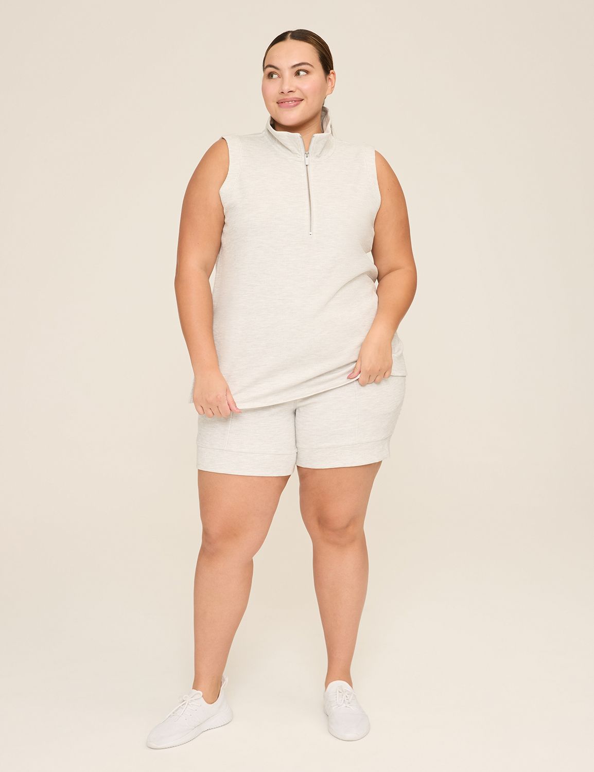 LIVI Mid Rise Journey Rib Short F 1 Product Image 3