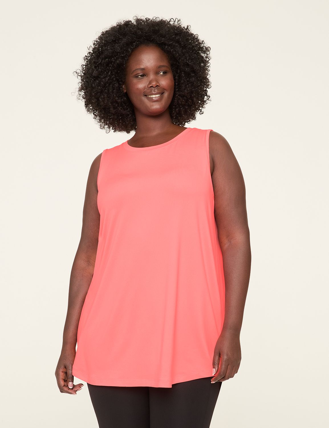 LIVI Sleeveless Crew Neckline Recyc Product Image 2