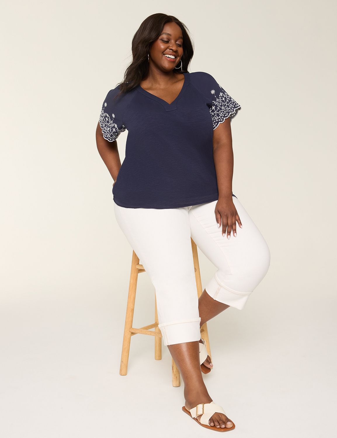 Short Sleeve Placed Eyelet V Neck T Product Image 3