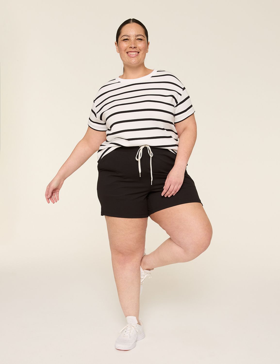 LIVI Mid Rise Recycled Livi Soft Sh Product Image 3
