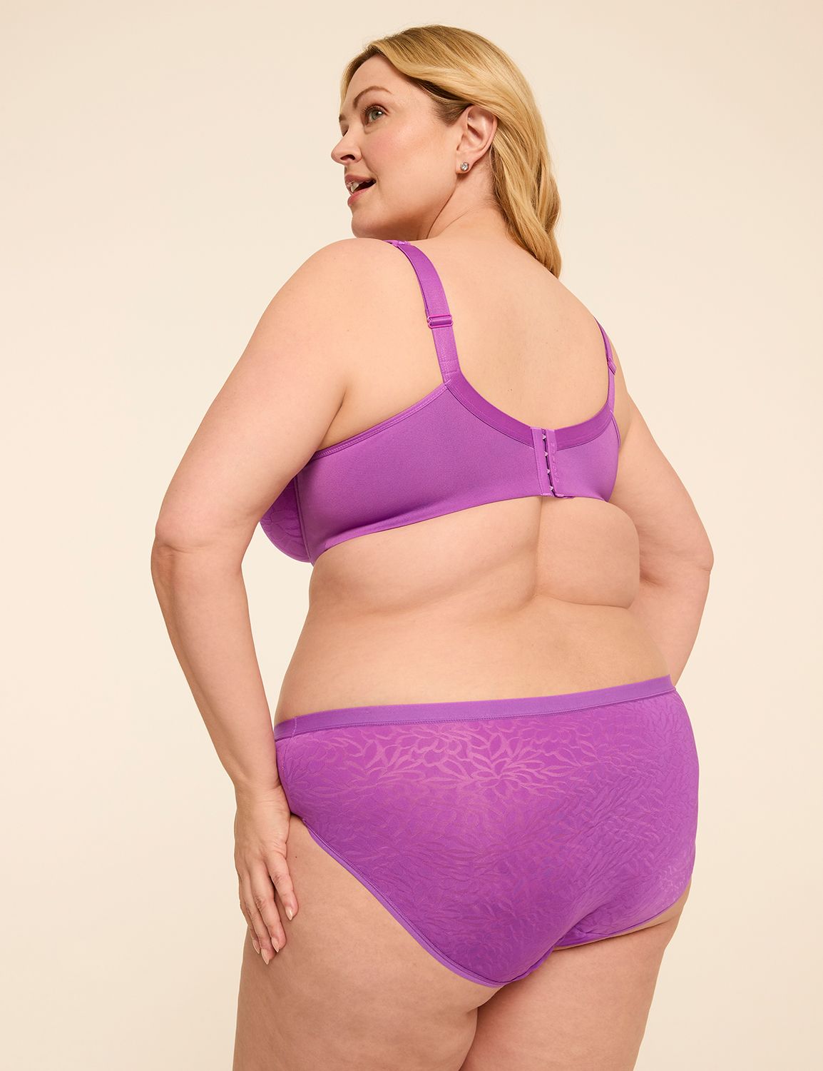Lightest Lift&trade; Lightly Lined Balconette Bra