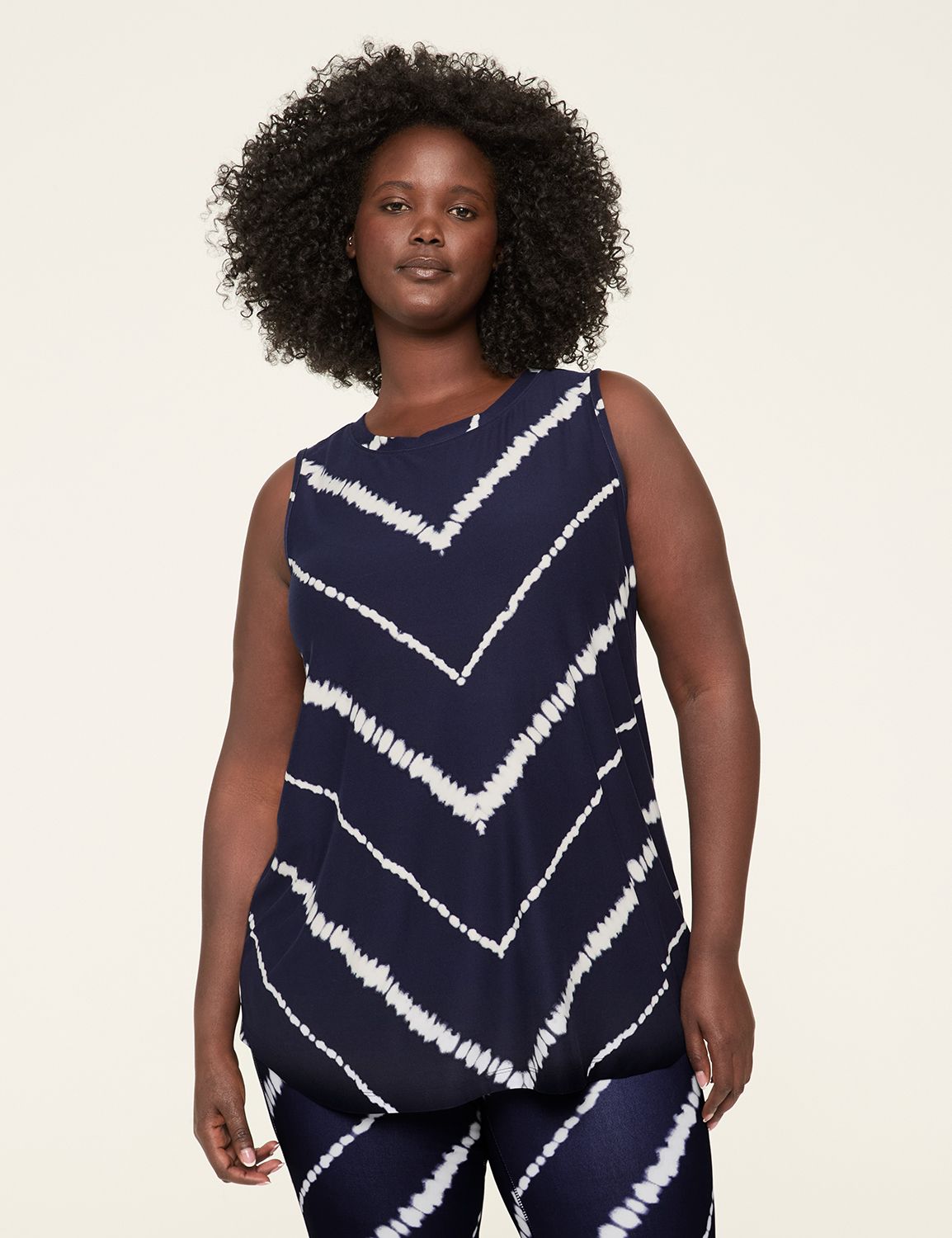 LIVI Sleeveless Crew Neckline Recyc Product Image 1