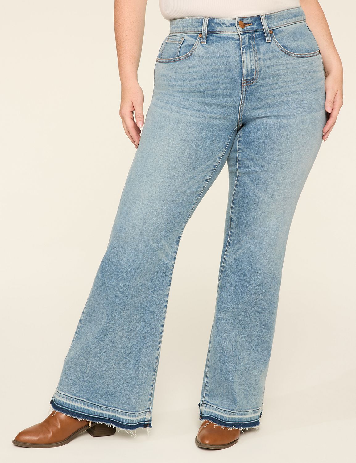 360 Flex Signature Fit DreamFeel Flare Jean