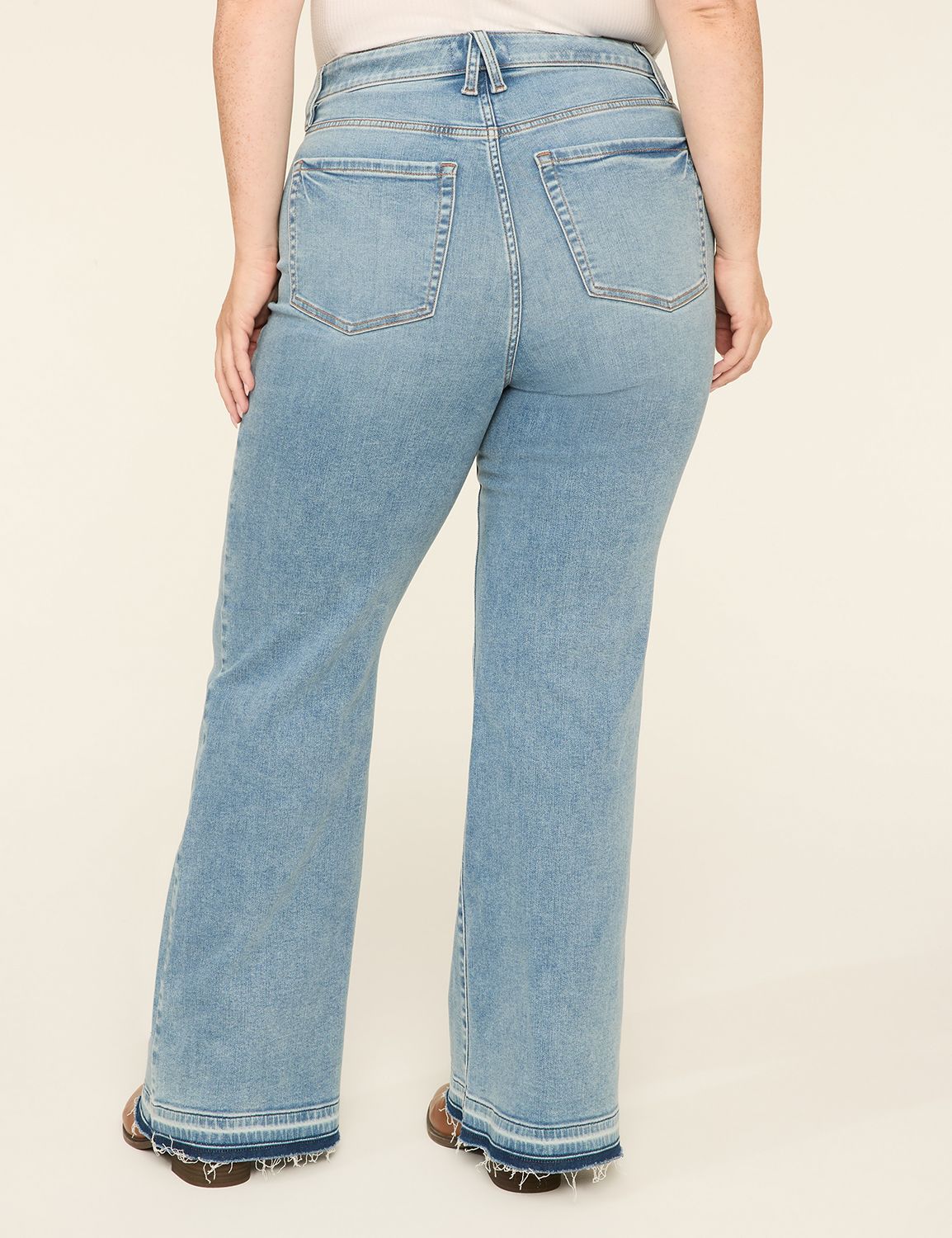 360 Flex Signature Fit DreamFeel Flare Jean