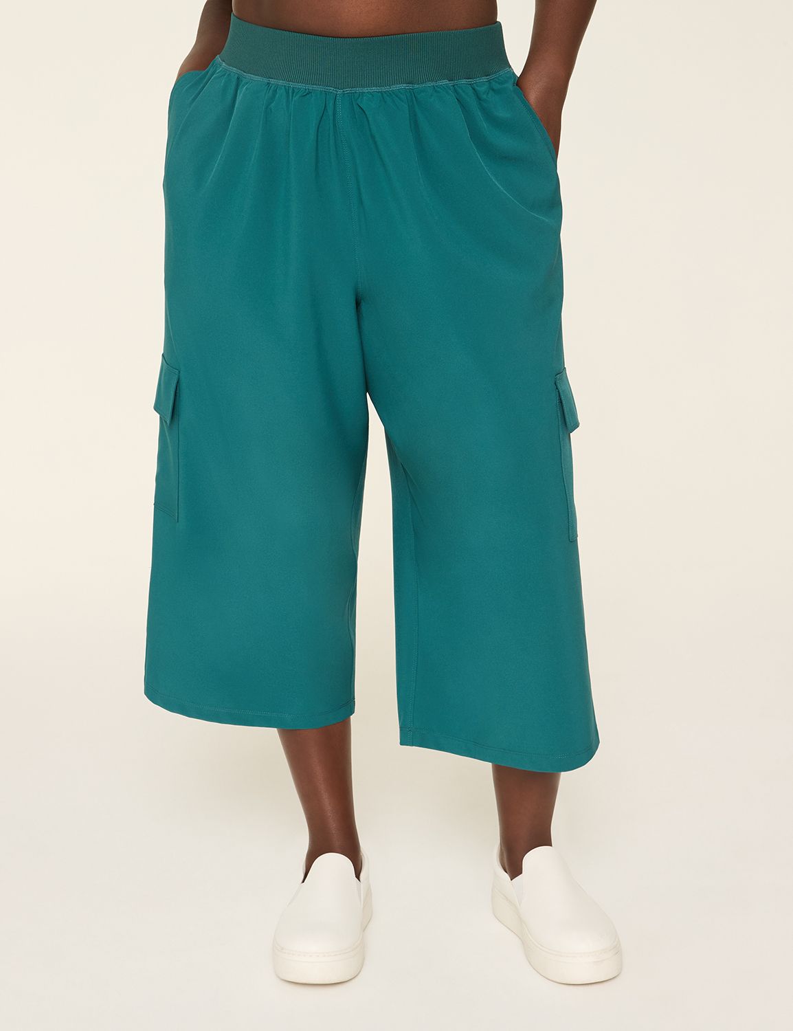 LIVI Mid Rise Wicking Stretch Woven Product Image 1