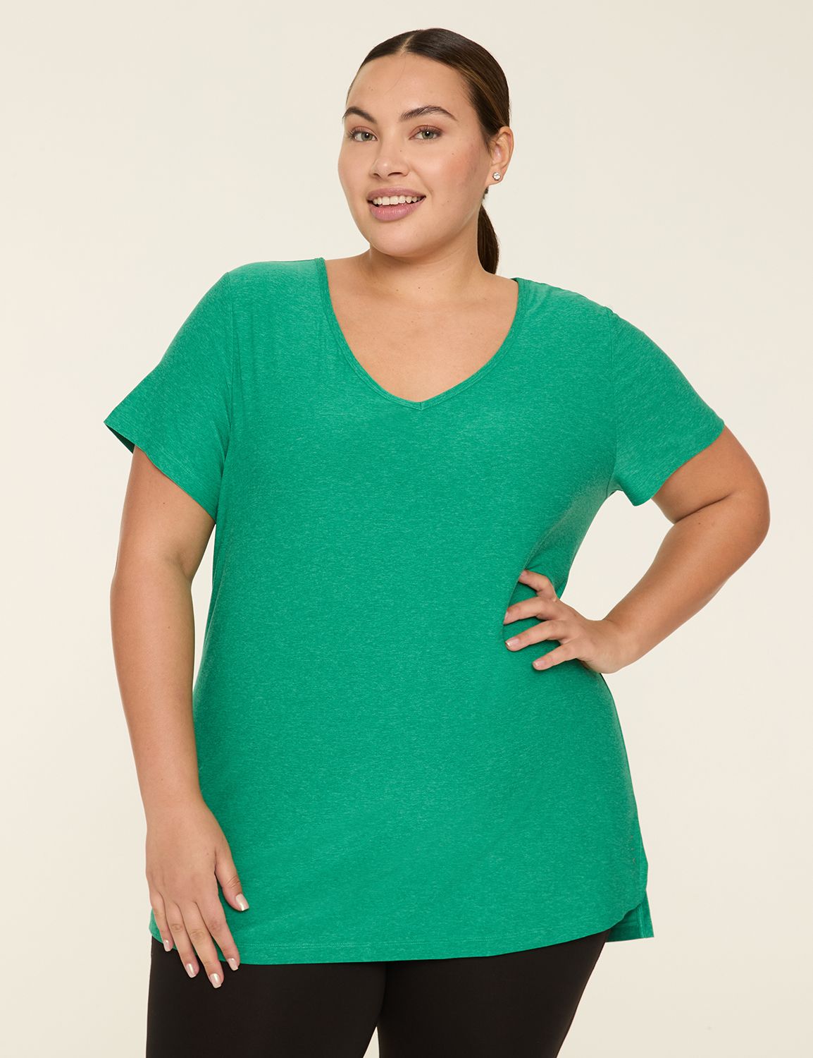 LIVI Soft Twist-Back Tunic