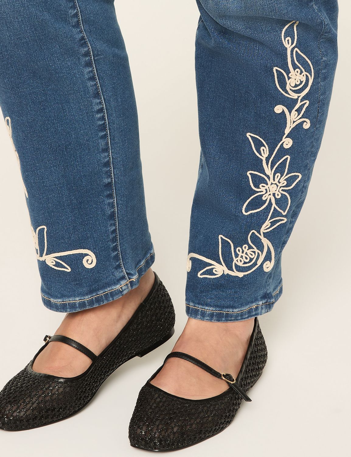 HIGH RISE SIGNATURE STRAIGHT W NOVE Product Image 4