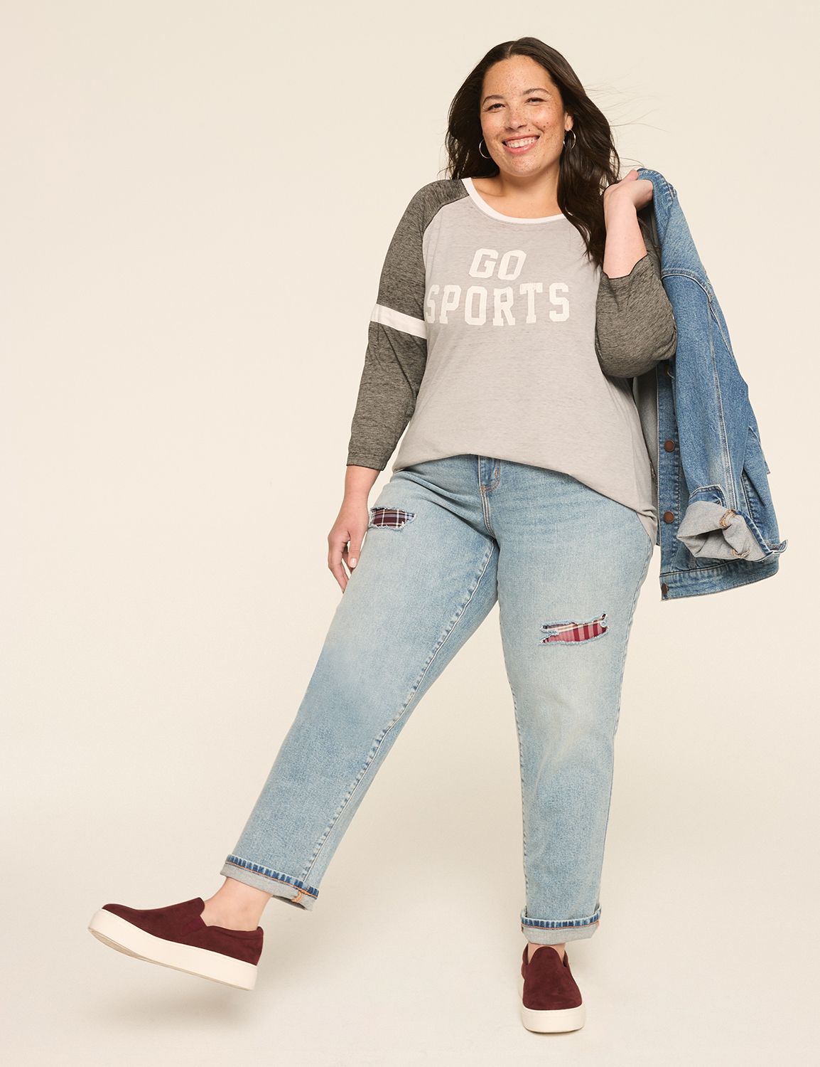 3/4 Sleeve Raglan Crew Neck Top Gra Product Image 3