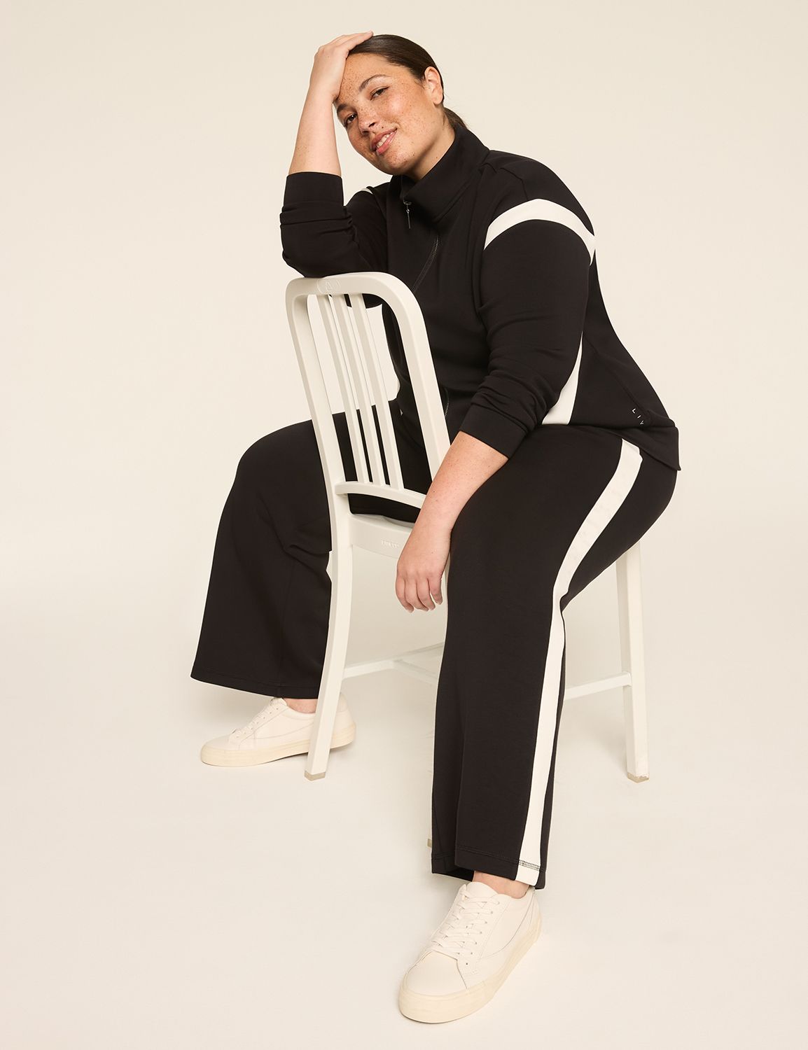 新品未使用【hibiniti】volume sleeve lace jacket 091224093839_83598068084474464