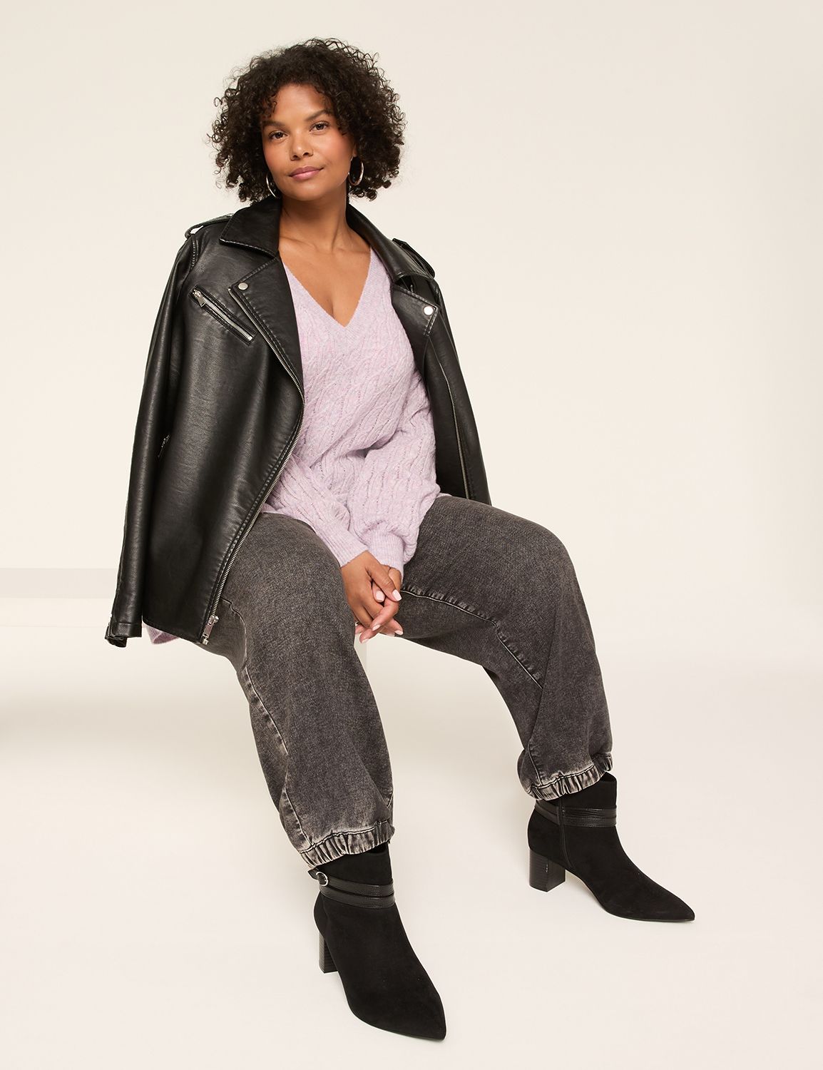 Classic Long Sleeve V-neck Cable Pu Product Image 3