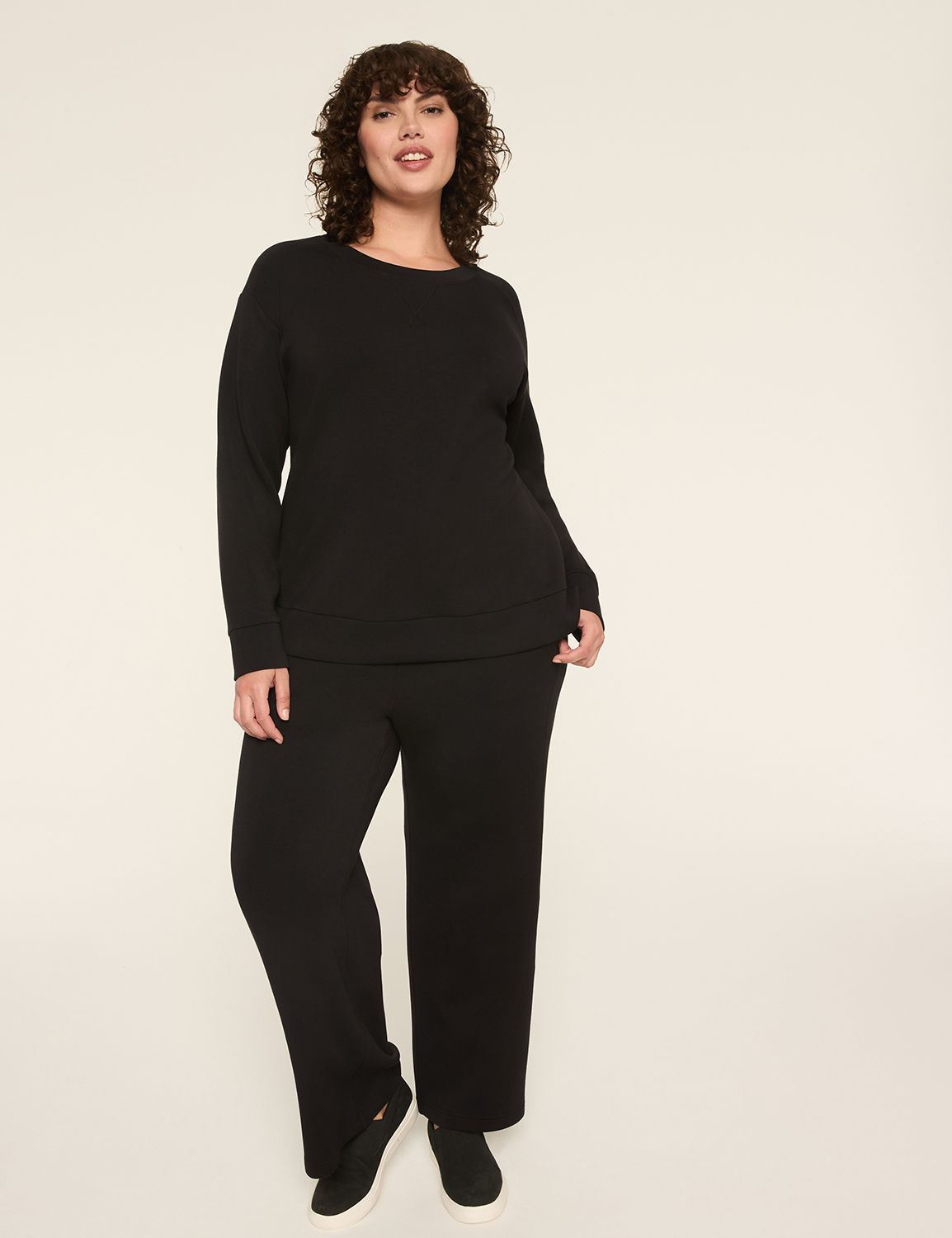 LIVI Long Sleeve Crew Neckline Jour Product Image 3