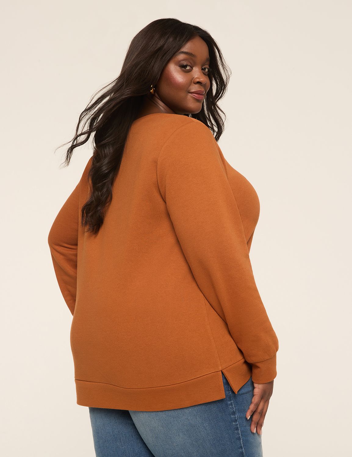 Long Sleeve Crew Neck Sweatshirt wi Product Image 2