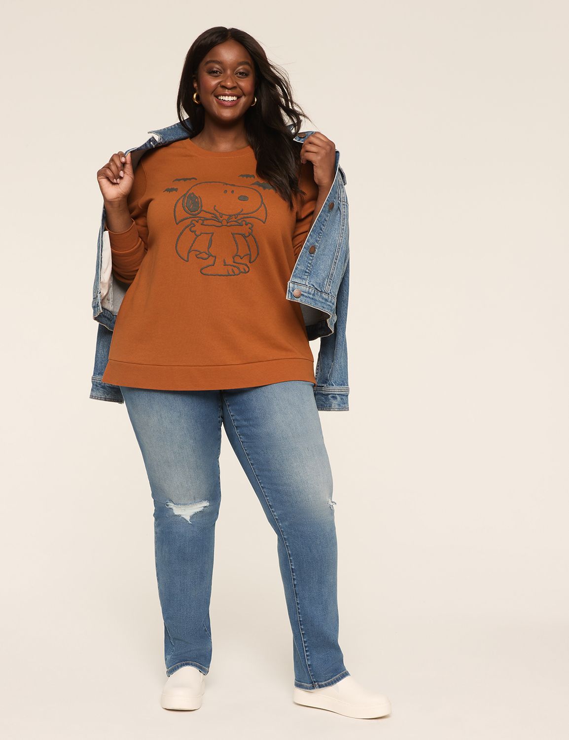 Long Sleeve Crew Neck Sweatshirt wi Product Image 3