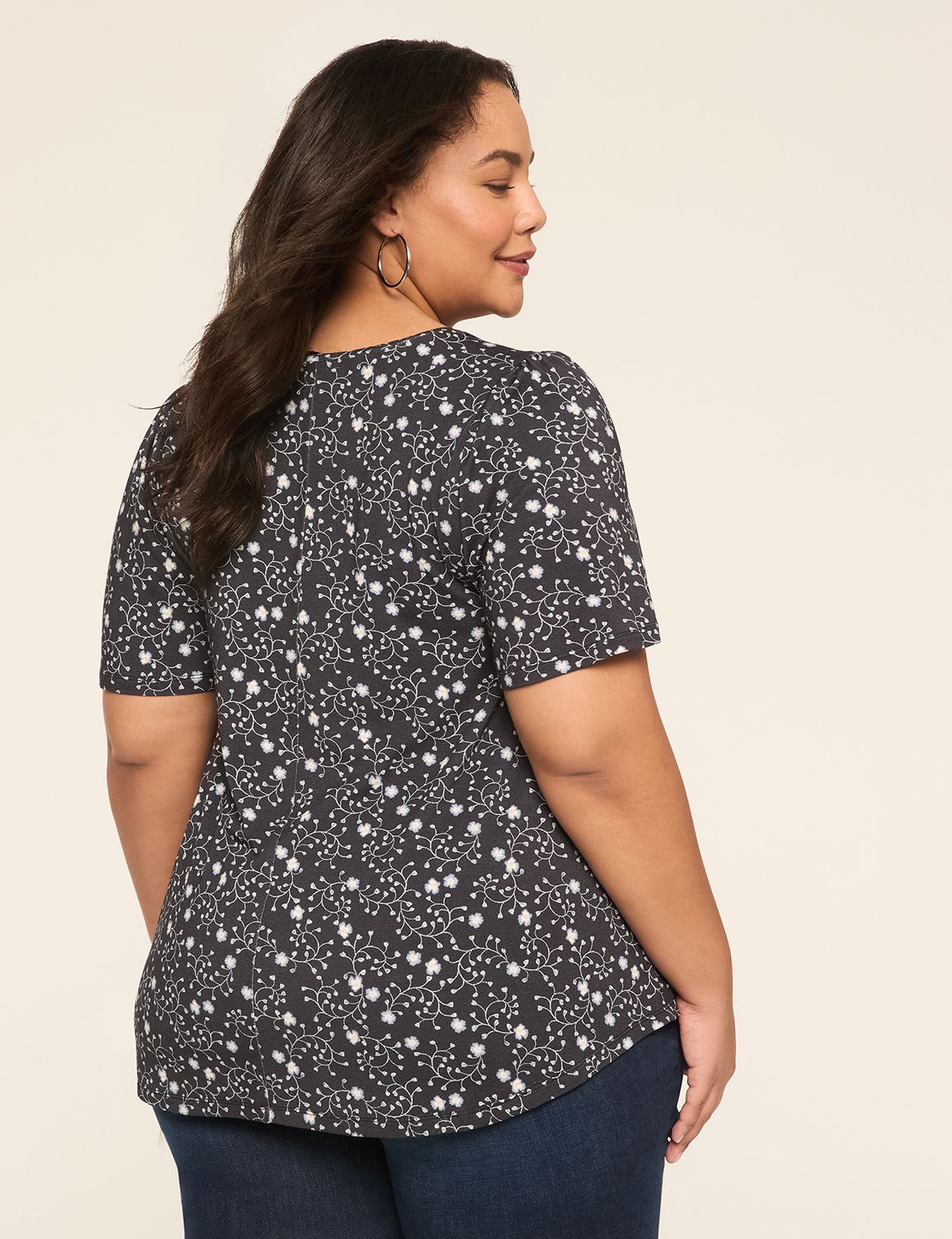 WV Elbow Sleeve V-Neck Top w/ Shoul Product Image 2