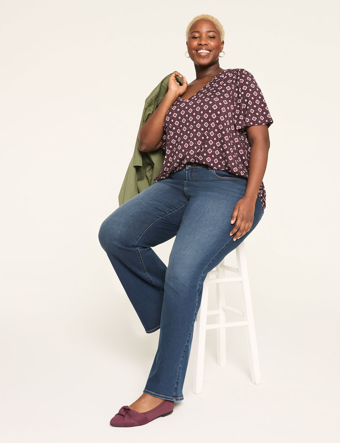 WV Elbow Sleeve V-Neck Top w/ Shoul Product Image 3