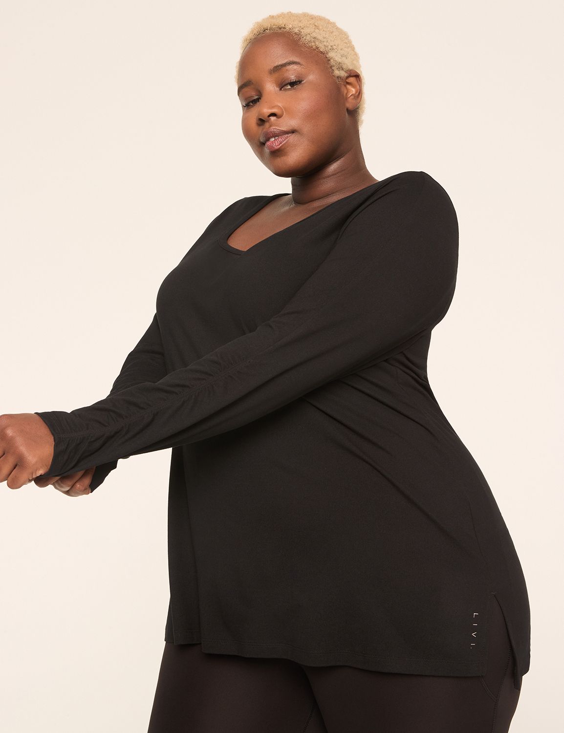 LIVI Soft Ruched-Sleeve Tunic
