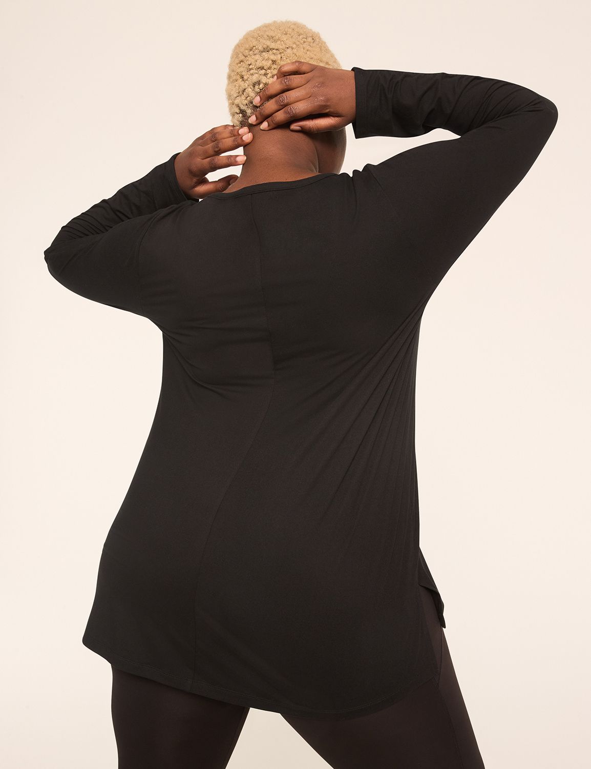 LIVI Soft Ruched-Sleeve Tunic