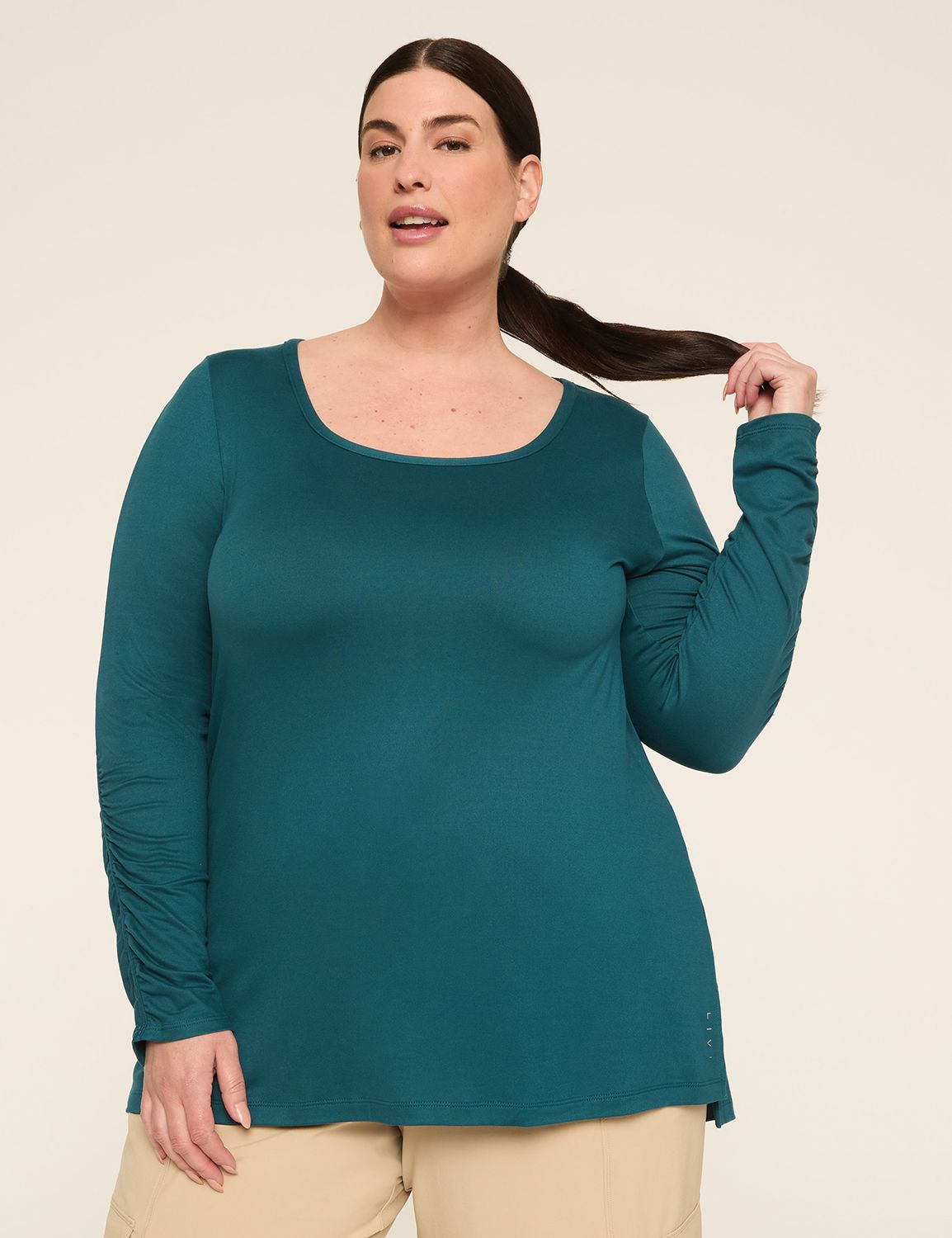 LIVI Soft Ruched-Sleeve Tunic