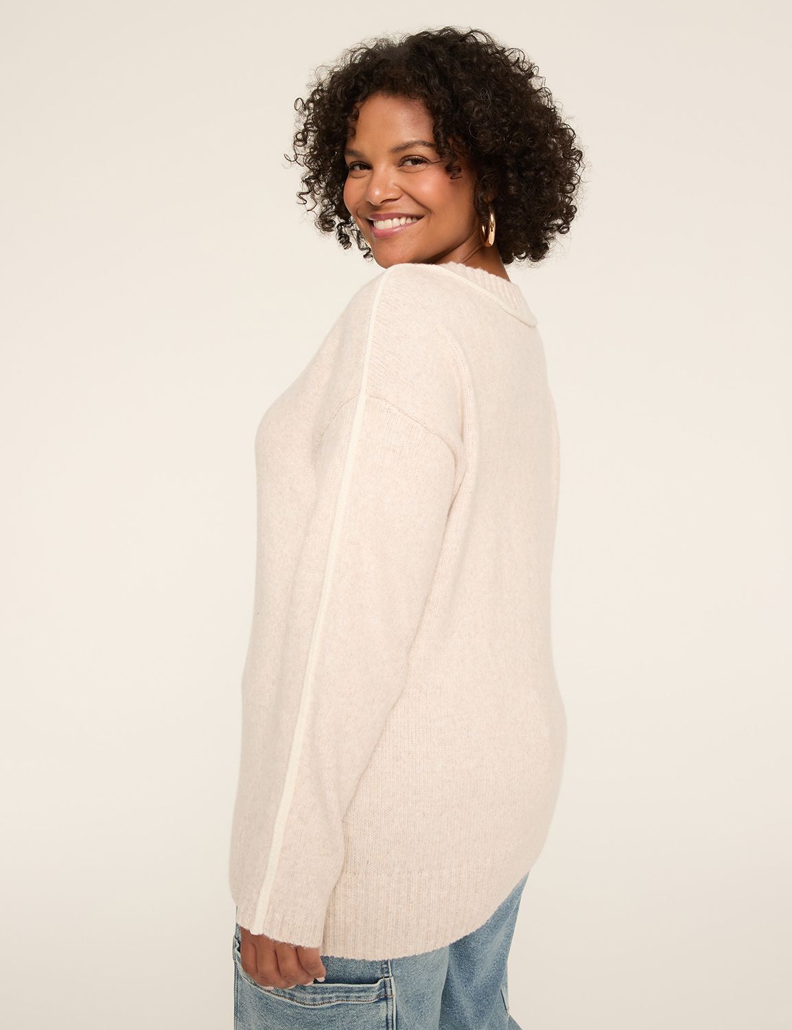Classic Long Sleeve V-neck Pullover Product Image 2