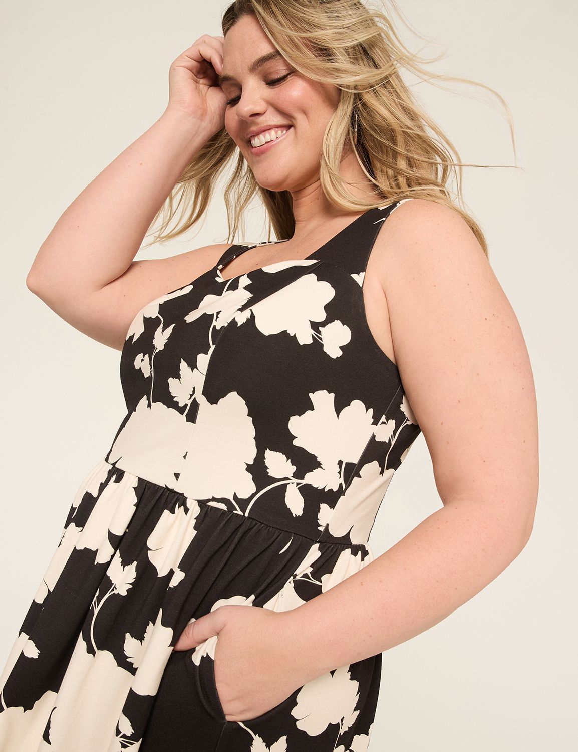 SQUARE NK KNIT DRESS 1146463 Product Image 3