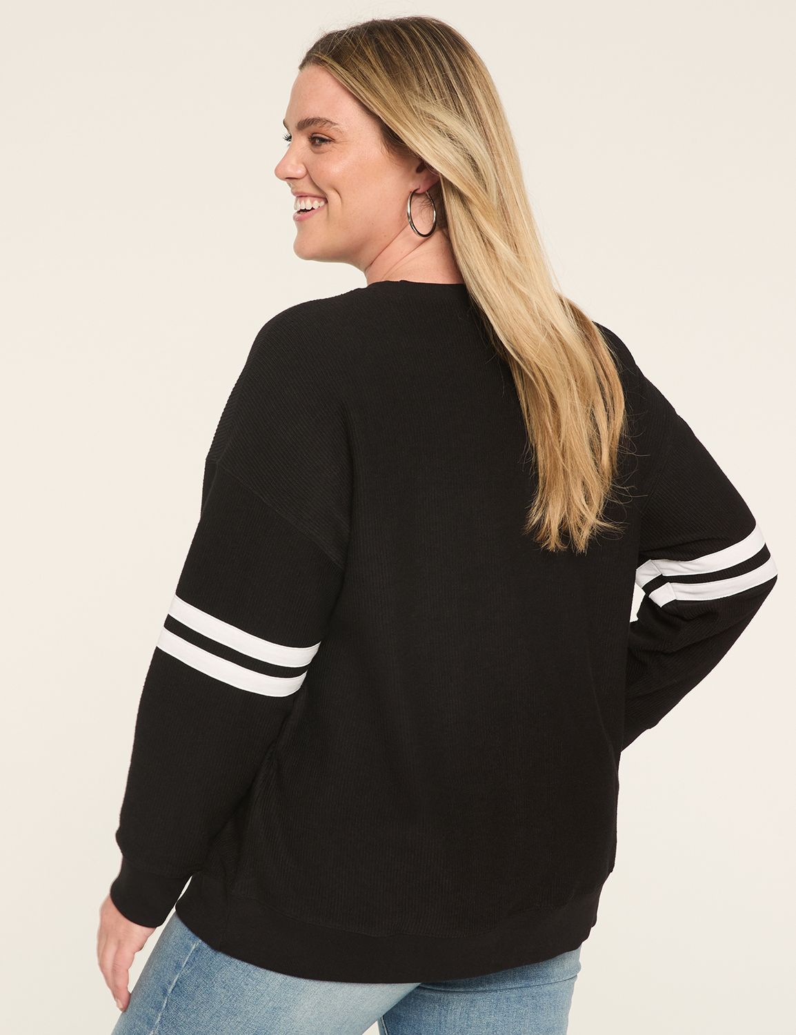 Long Sleeve Crew Neck Sweatshirt wi Product Image 2