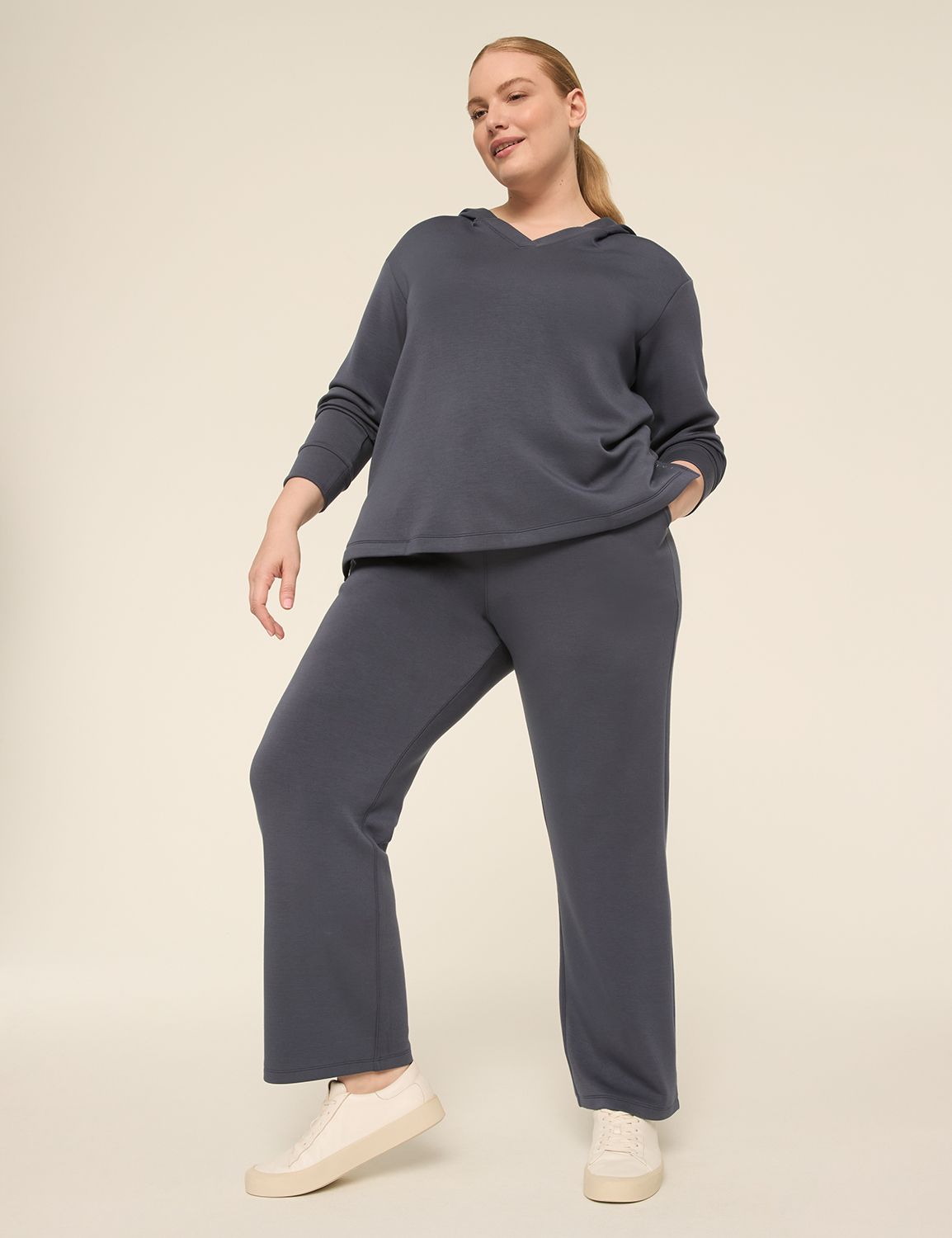 LIVI Mid Rise Journey Straight Full Product Image 3