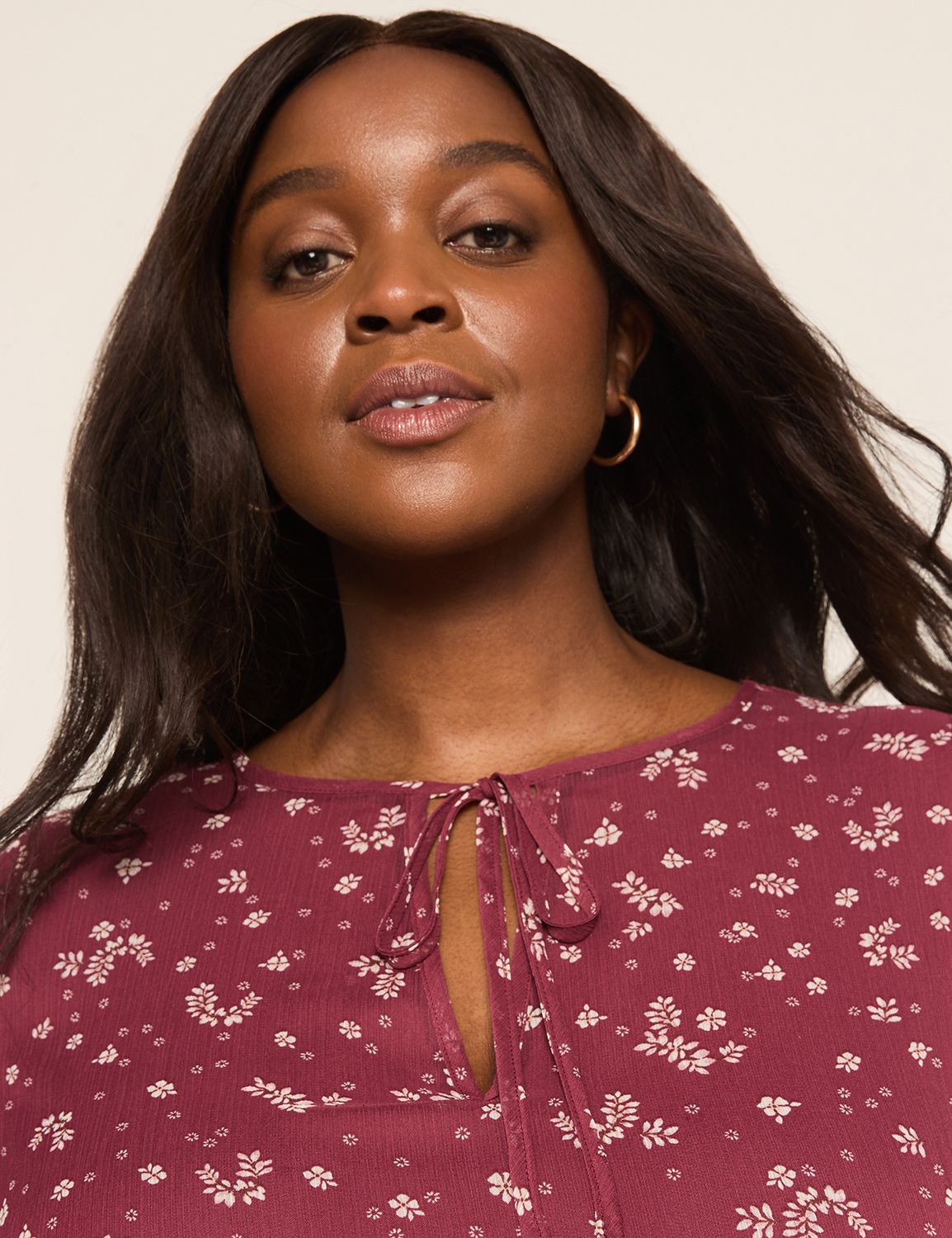 Classic LS Notch Neck Popover Blous Product Image 4