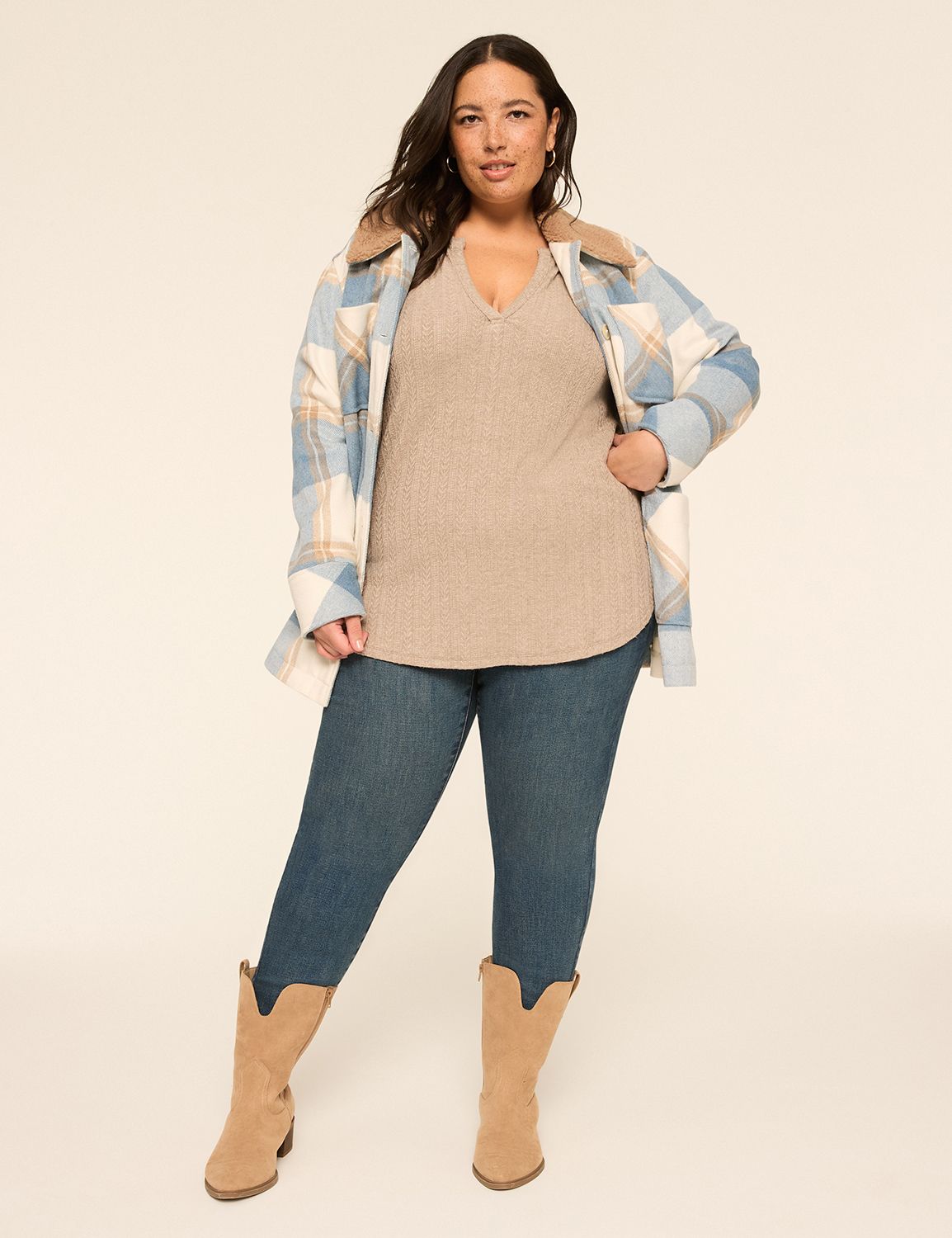 Casual Long Sleeve V-Notch Neck Tun Product Image 3