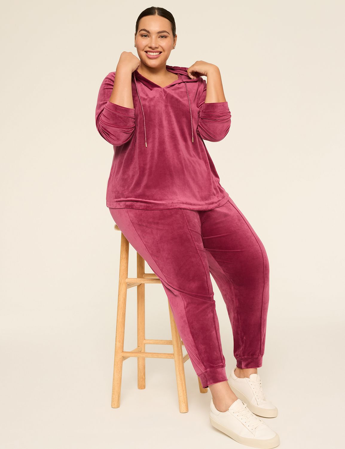 LIVI Long Sleeve Velour Hoodie F114 Product Image 3