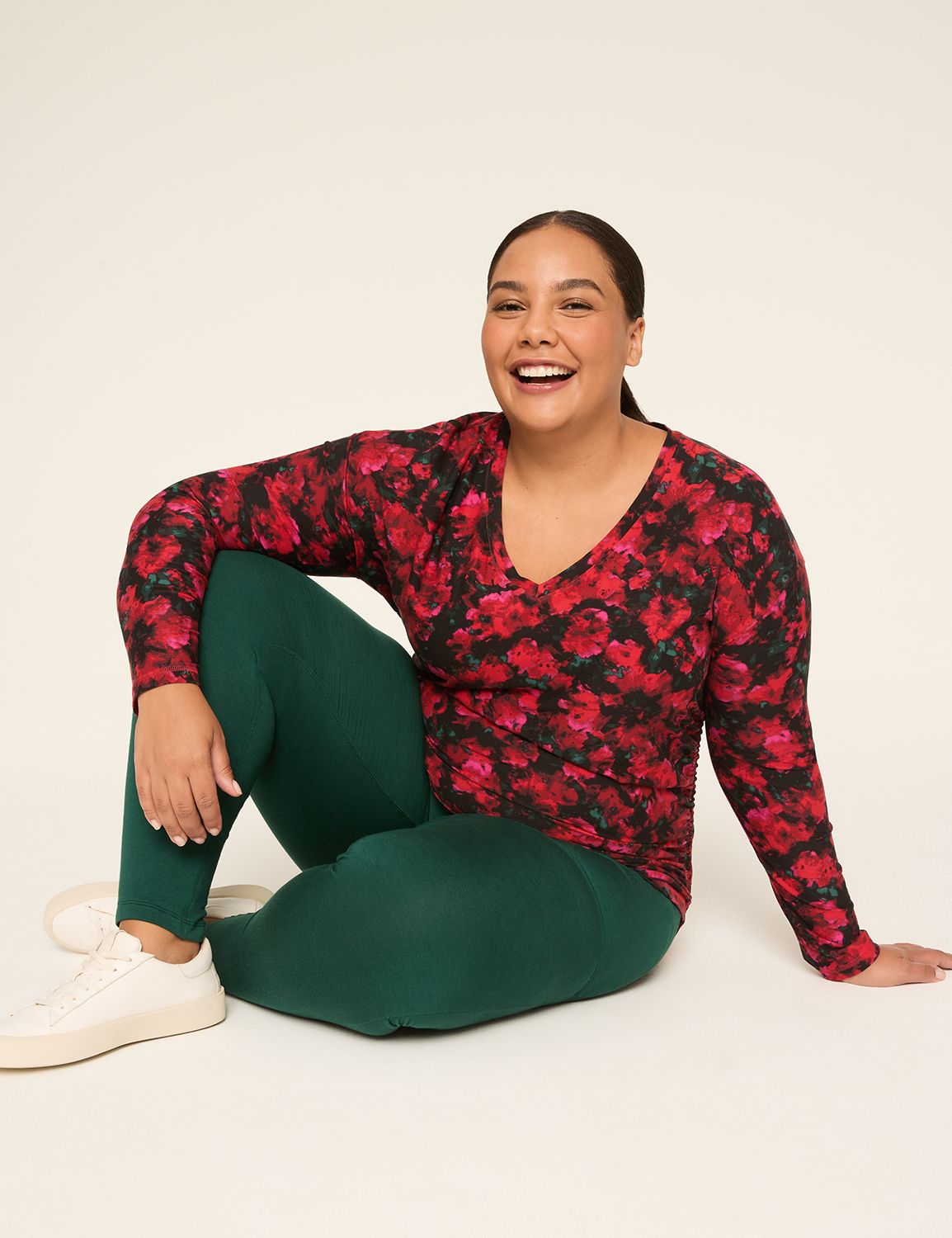 LIVI Long Sleeve Mid VNeck Recycled Product Image 3