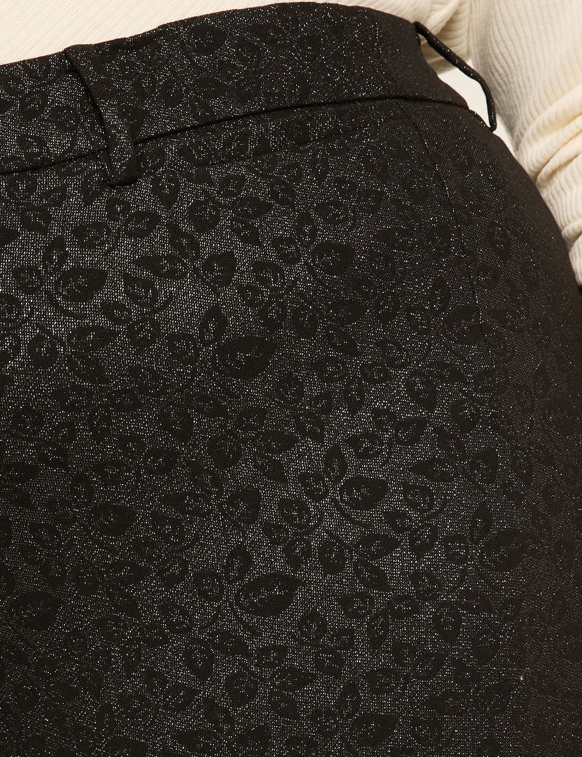 The 4-Season Signature Fit Slim Ank Product Image 4