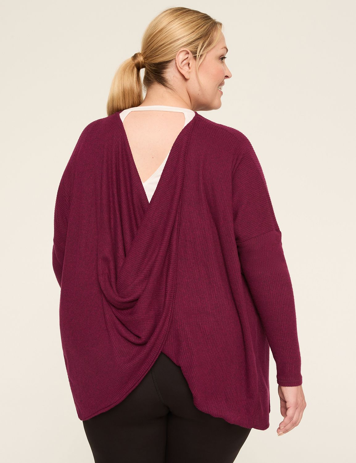 LIVI Long Sleeve Twist Front Soft S Product Image 5
