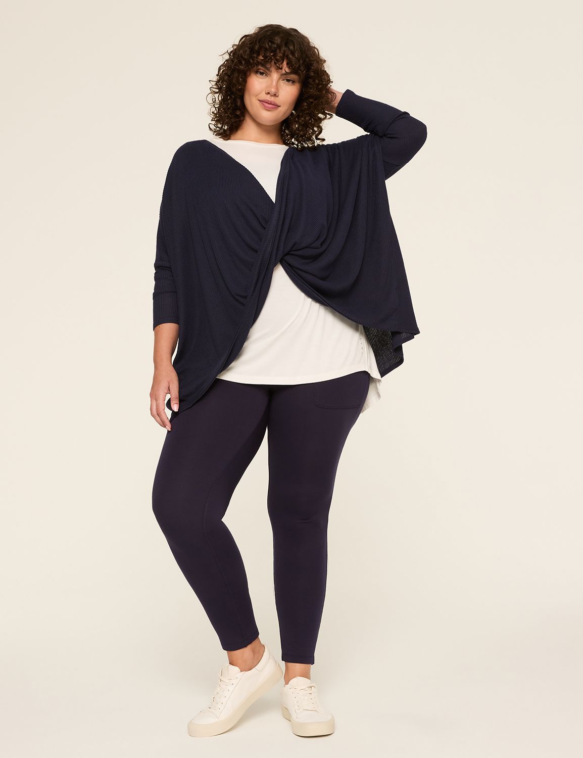 LIVI Long Sleeve Twist Front Soft S Product Image 3