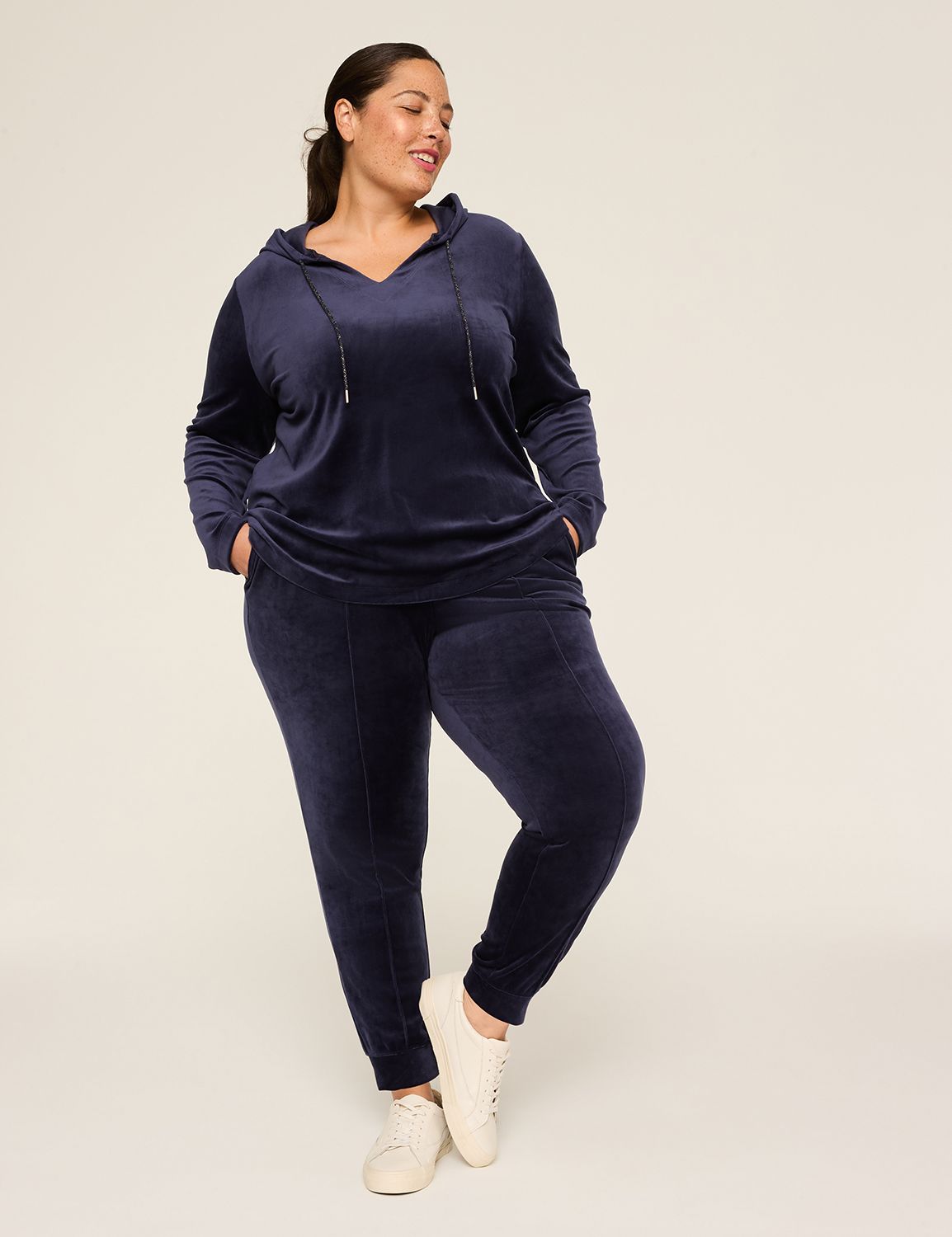 LIVI Mid Rise Velour Classic Full L Product Image 3