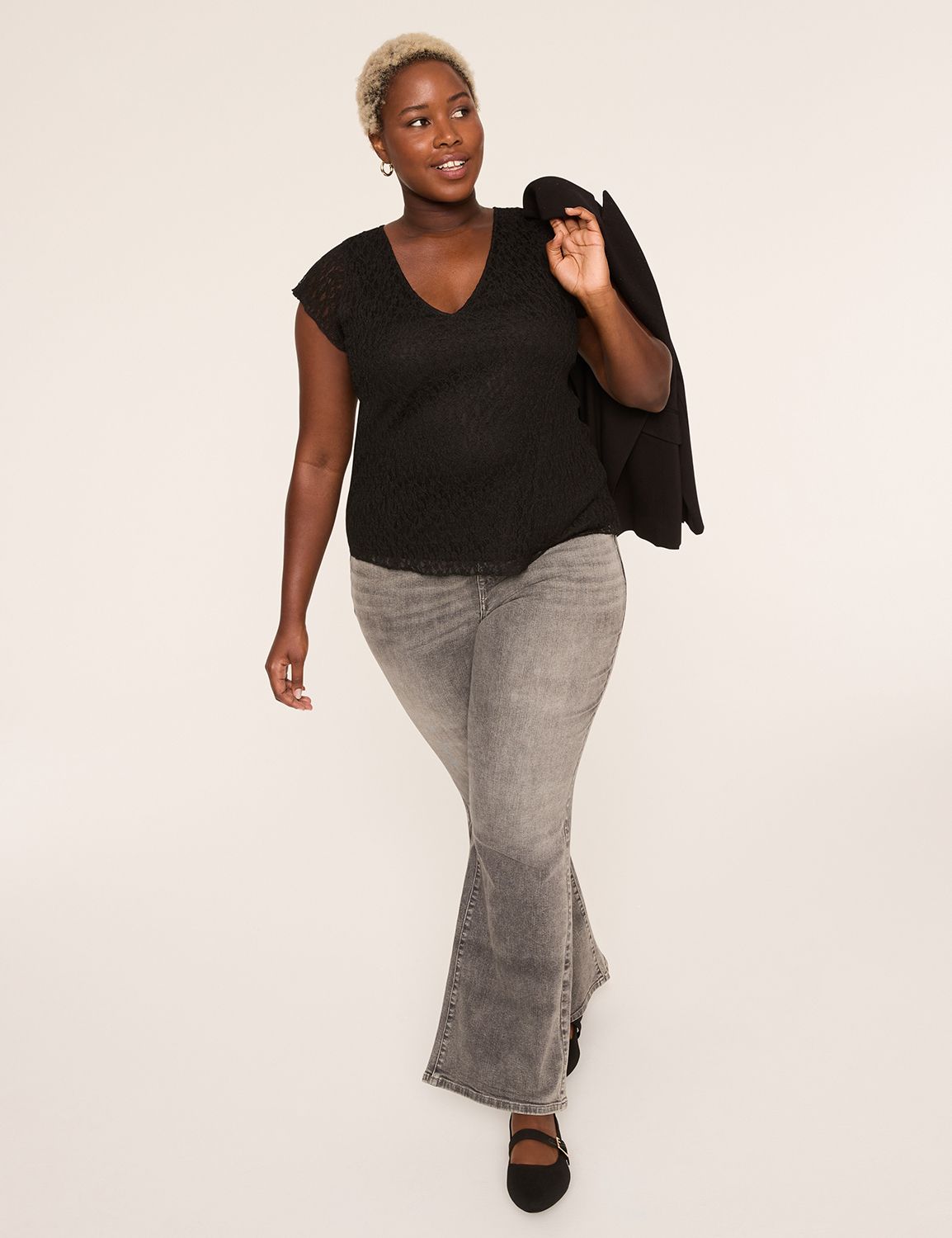 Short Sleeve V Neck Lace Top w/ Nec Product Image 3