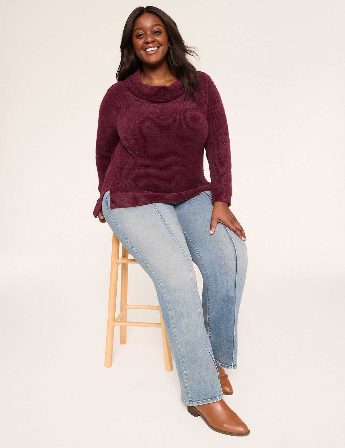 Long Sleeve Cowl Neck Textured Pull Product Image 3