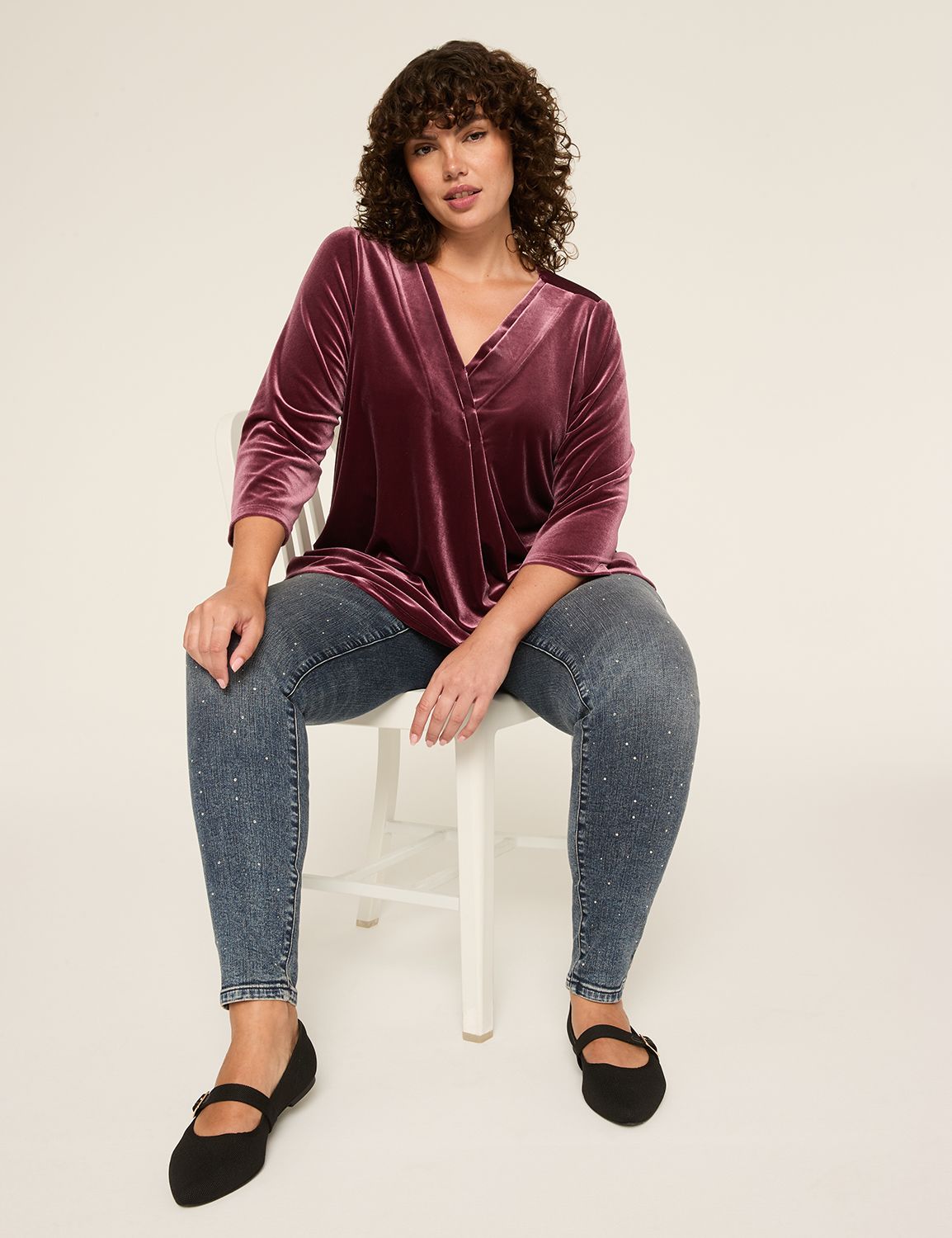 Velvet Swing 3/4 Sleeve V Neck Plea Product Image 3