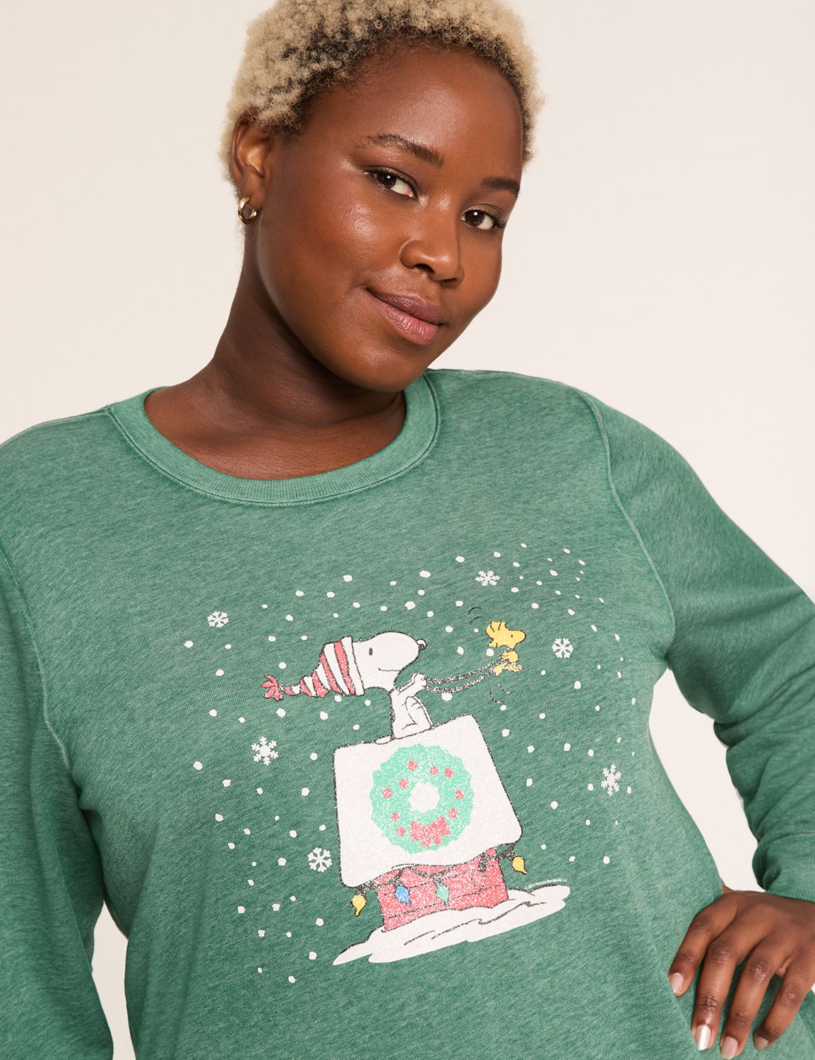 Long Sleeve Crew Neck Sweatshirt wi Product Image 4