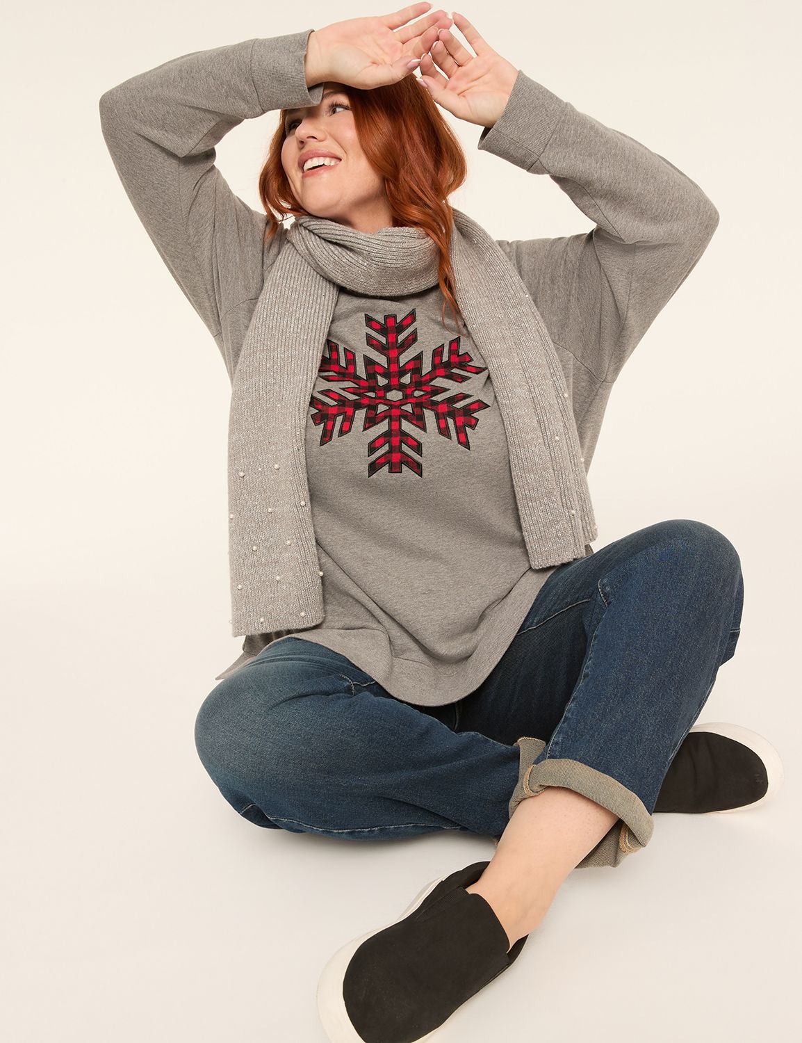 Long Sleeve Crew Neck Sweatshirt wi Product Image 3