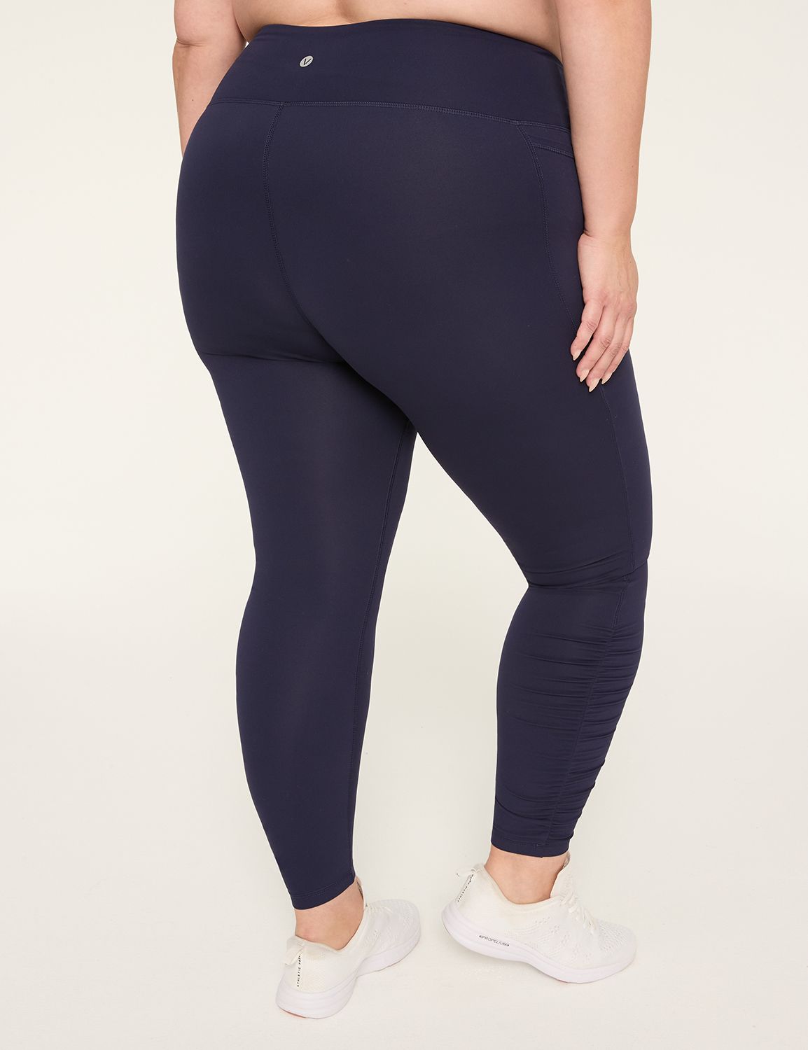 LIVI High-Rise LIVI Soft Ruched 7/8 Legging