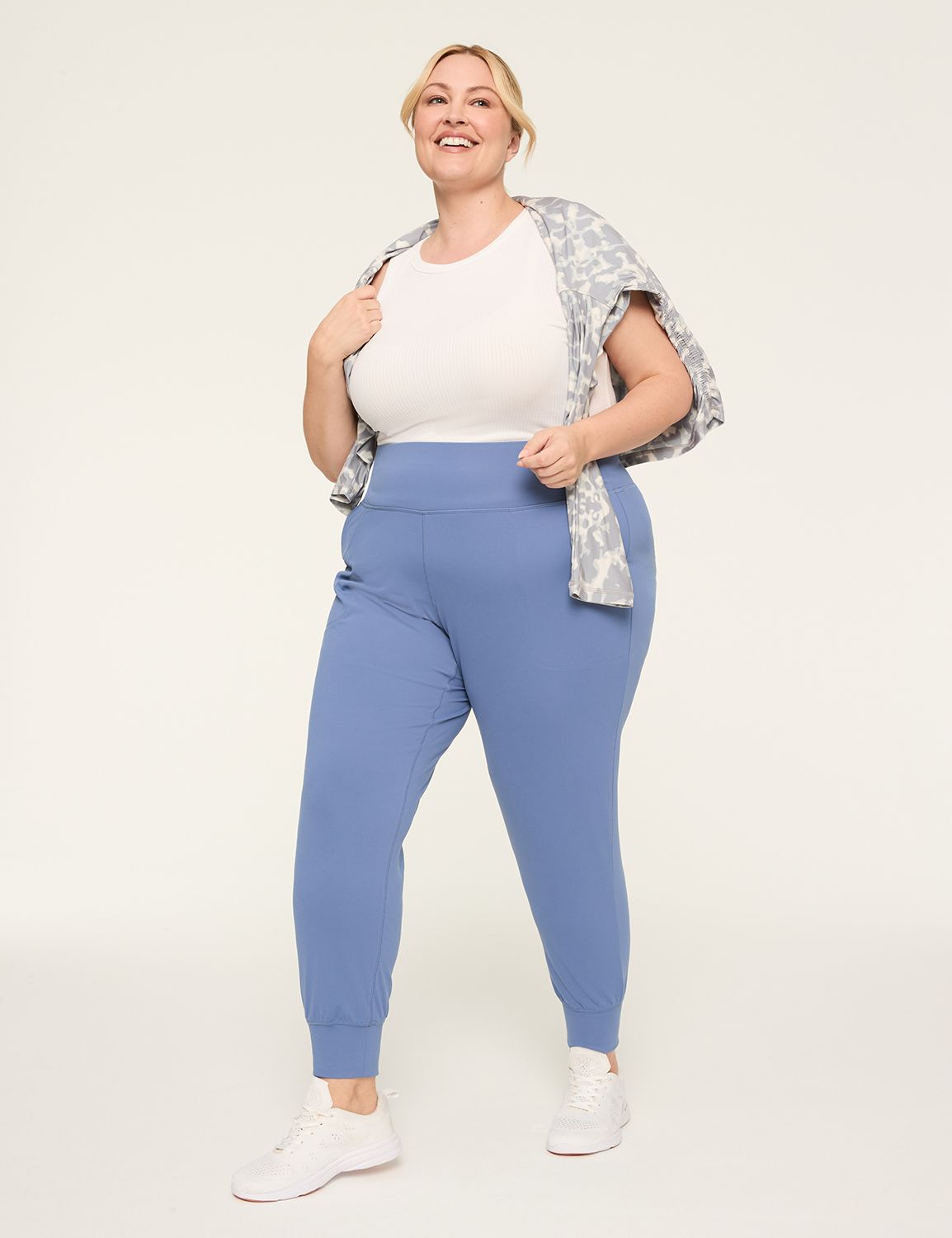 LIVI Mid Rise Recycled Livi Soft Fu Product Image 3