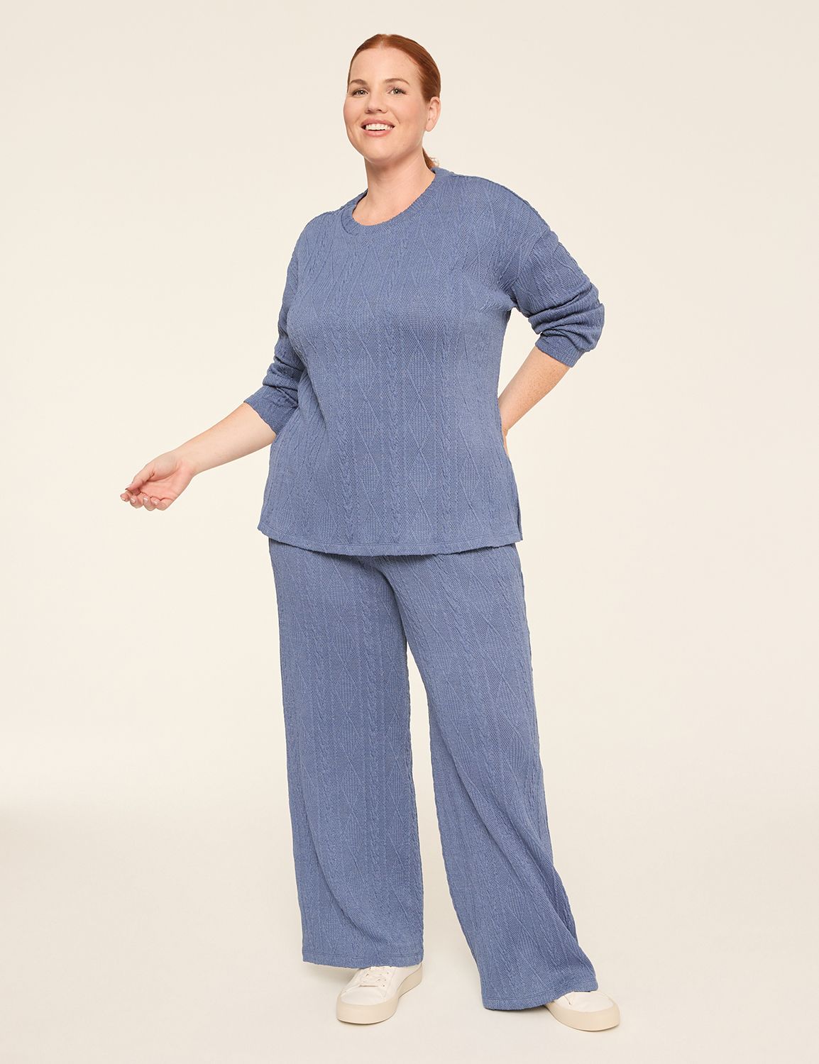 LIVI Mid Rise Sweater Knit Textured Product Image 3